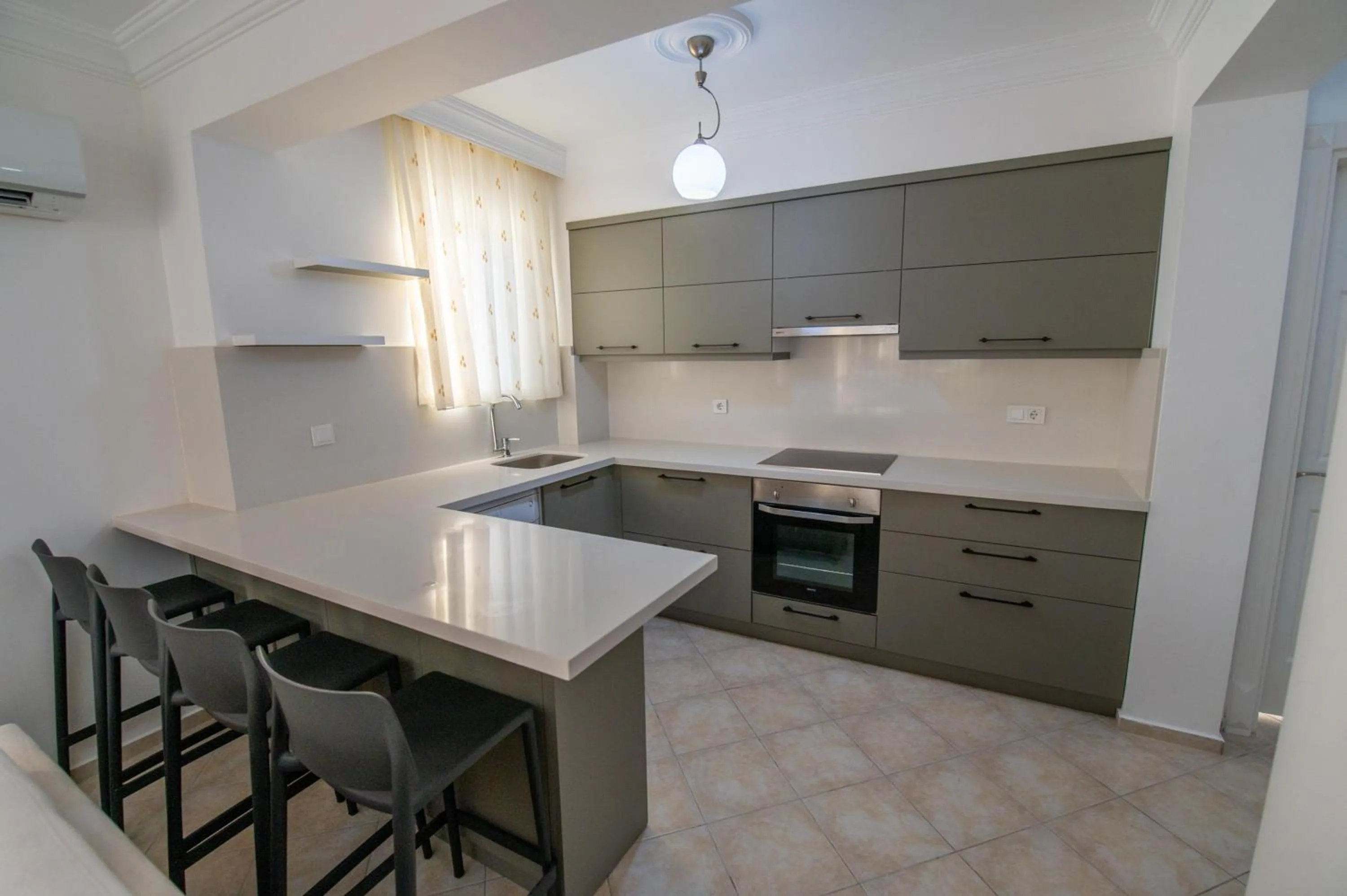 Kitchen or kitchenette in Sunset Beach Resort Aqua Lettings