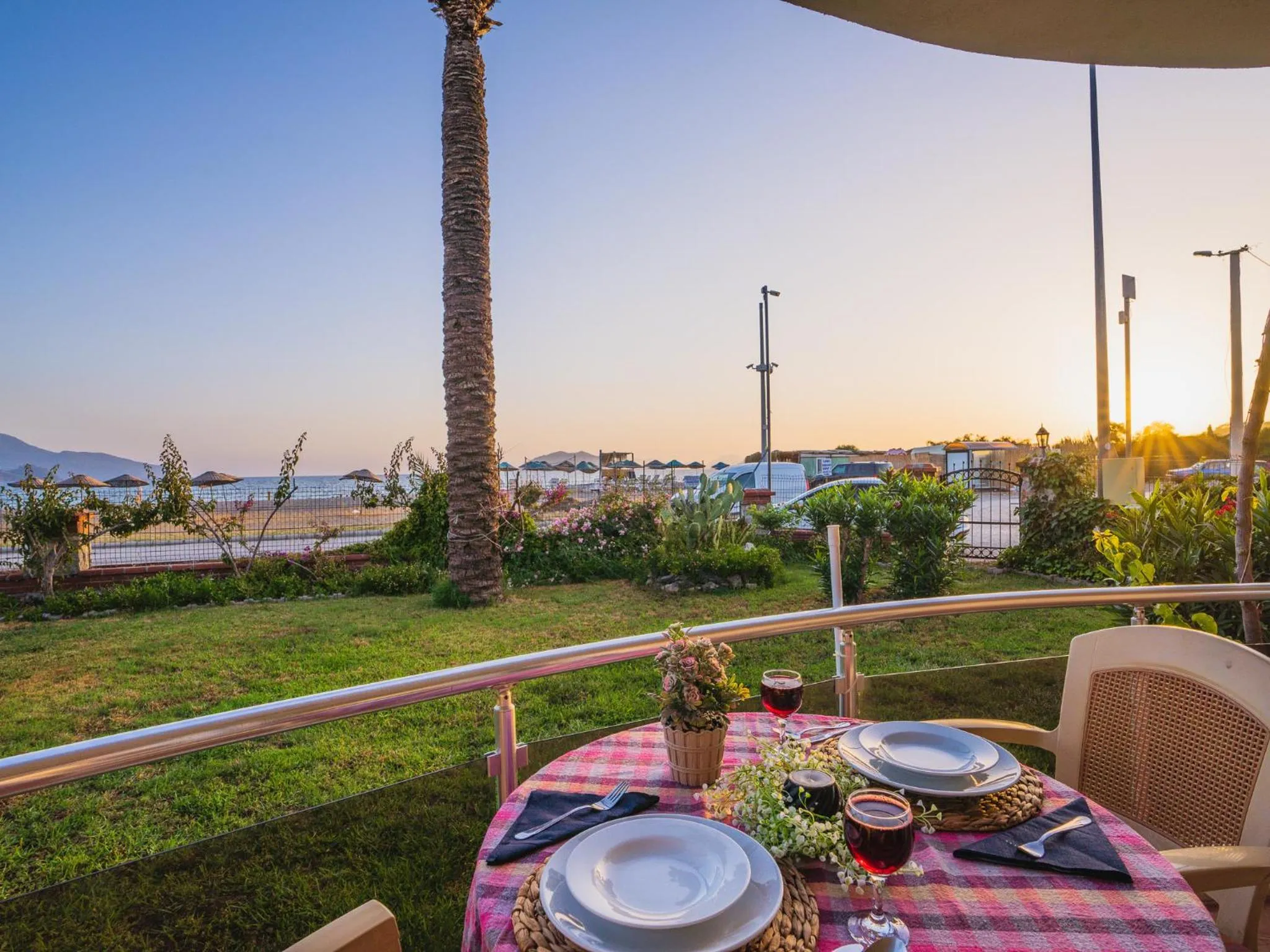 Spring in Sunset Beach Resort Aqua Lettings