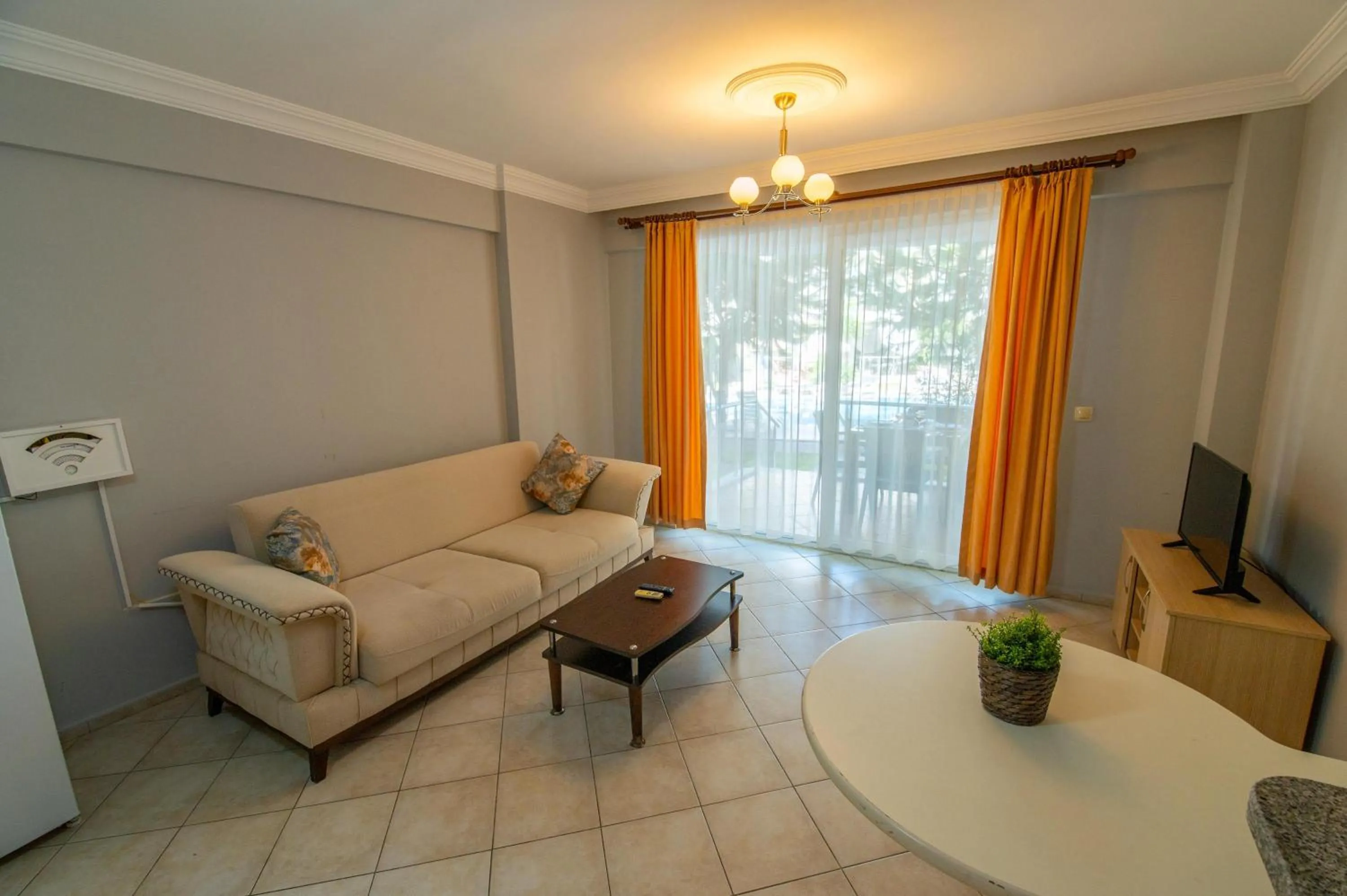 TV and multimedia in Sunset Beach Resort Aqua Lettings