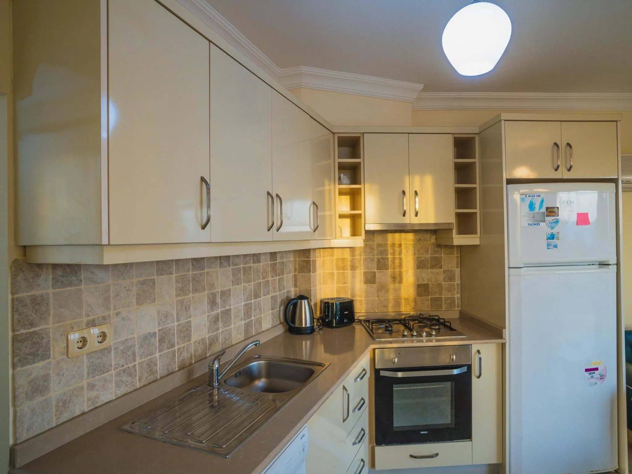 Coffee/tea facilities in Sunset Beach Resort Aqua Lettings