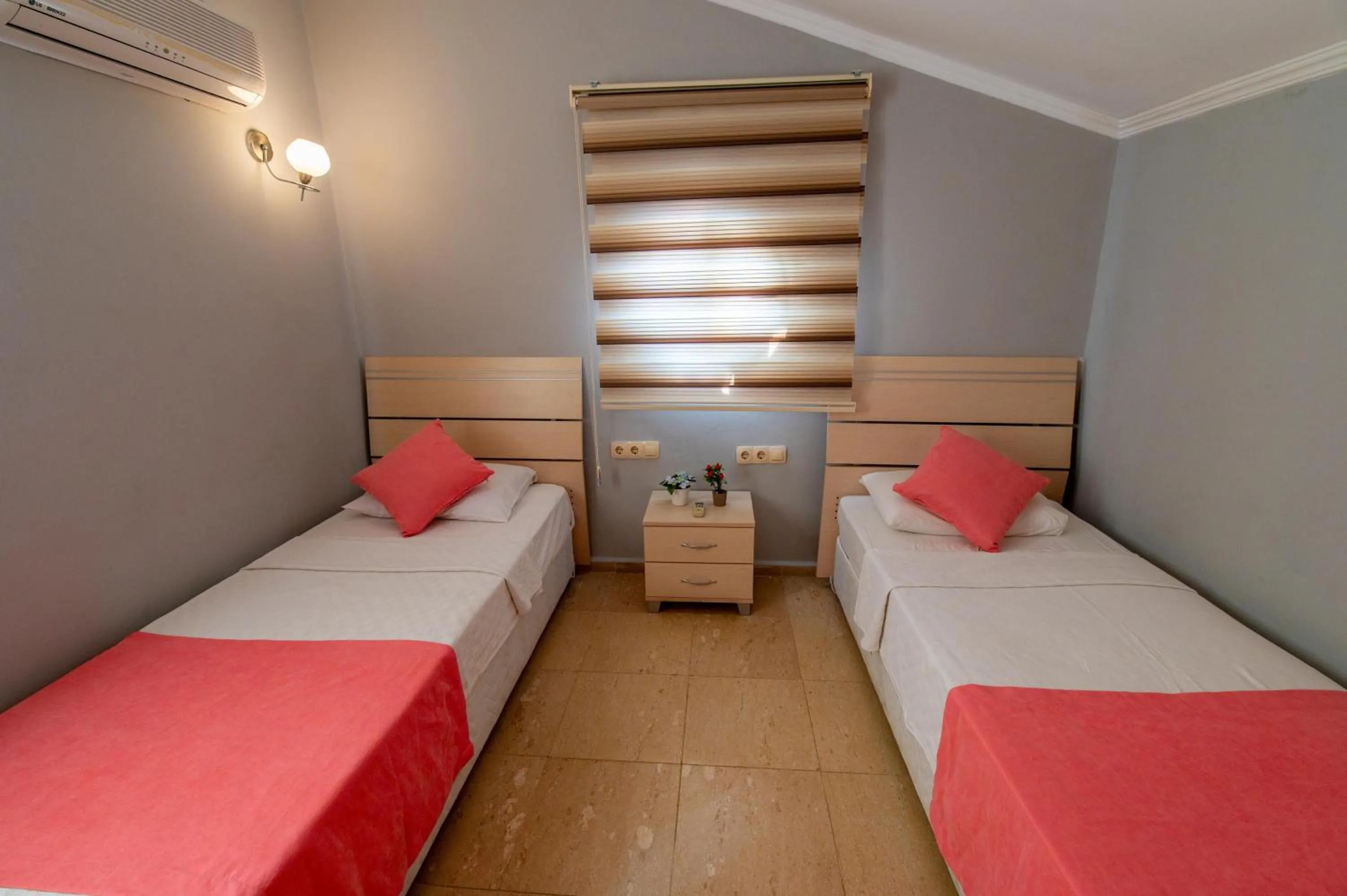 Bedroom, Bed in Sunset Beach Resort Aqua Lettings