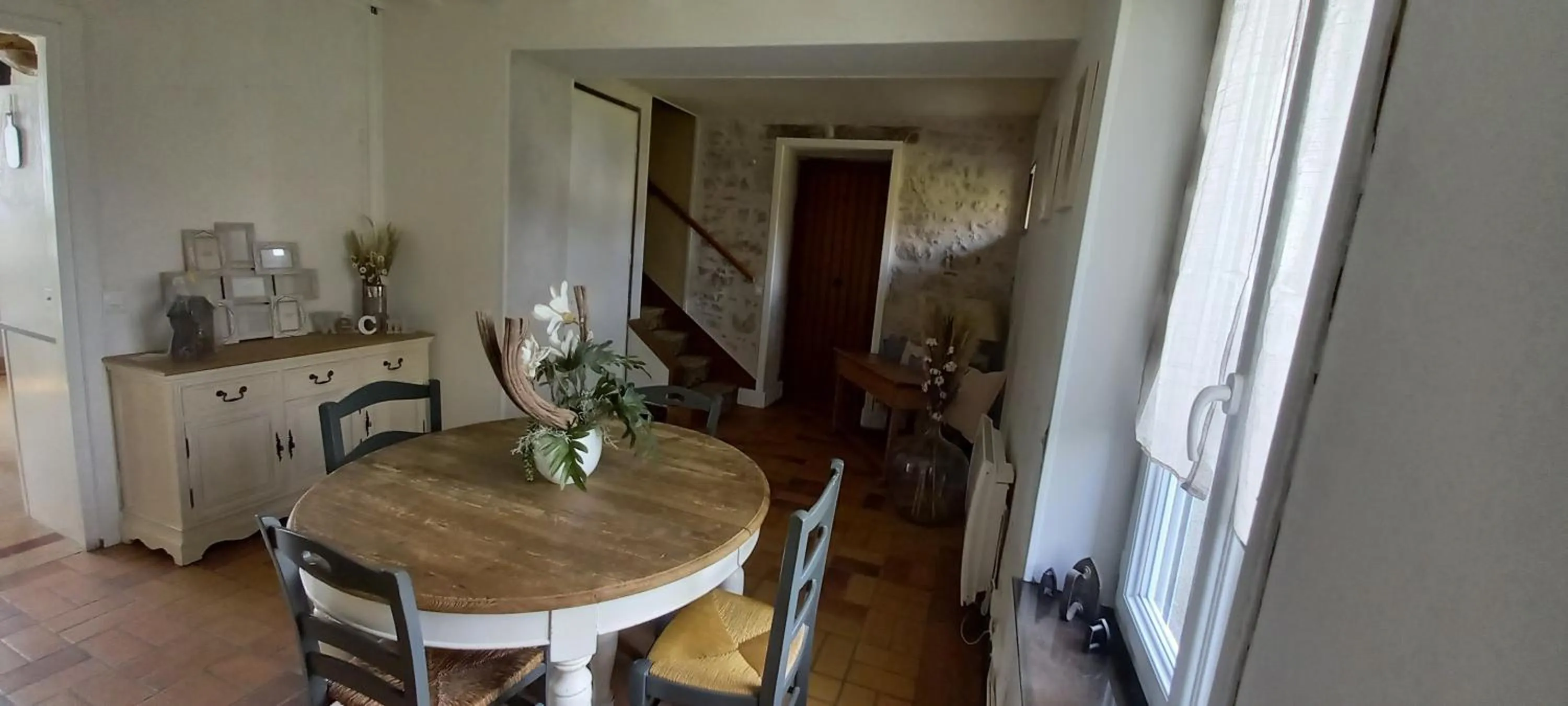 Breakfast in La Maison Josnes de Mady