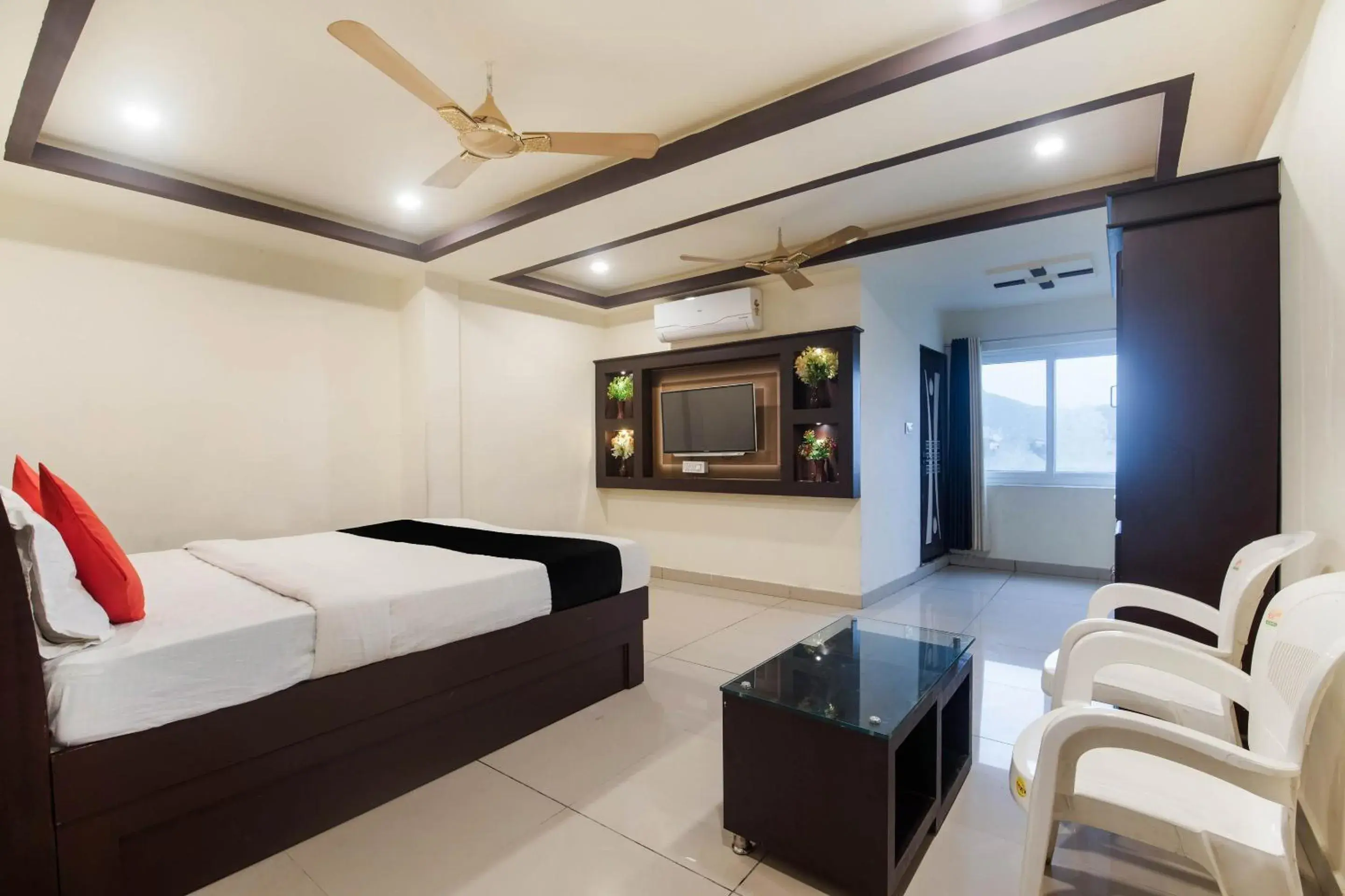 Deluxe Double Room - single occupancy in Capital O Alfa Deluxe Double Room - single occupancy in Capital O Alfa