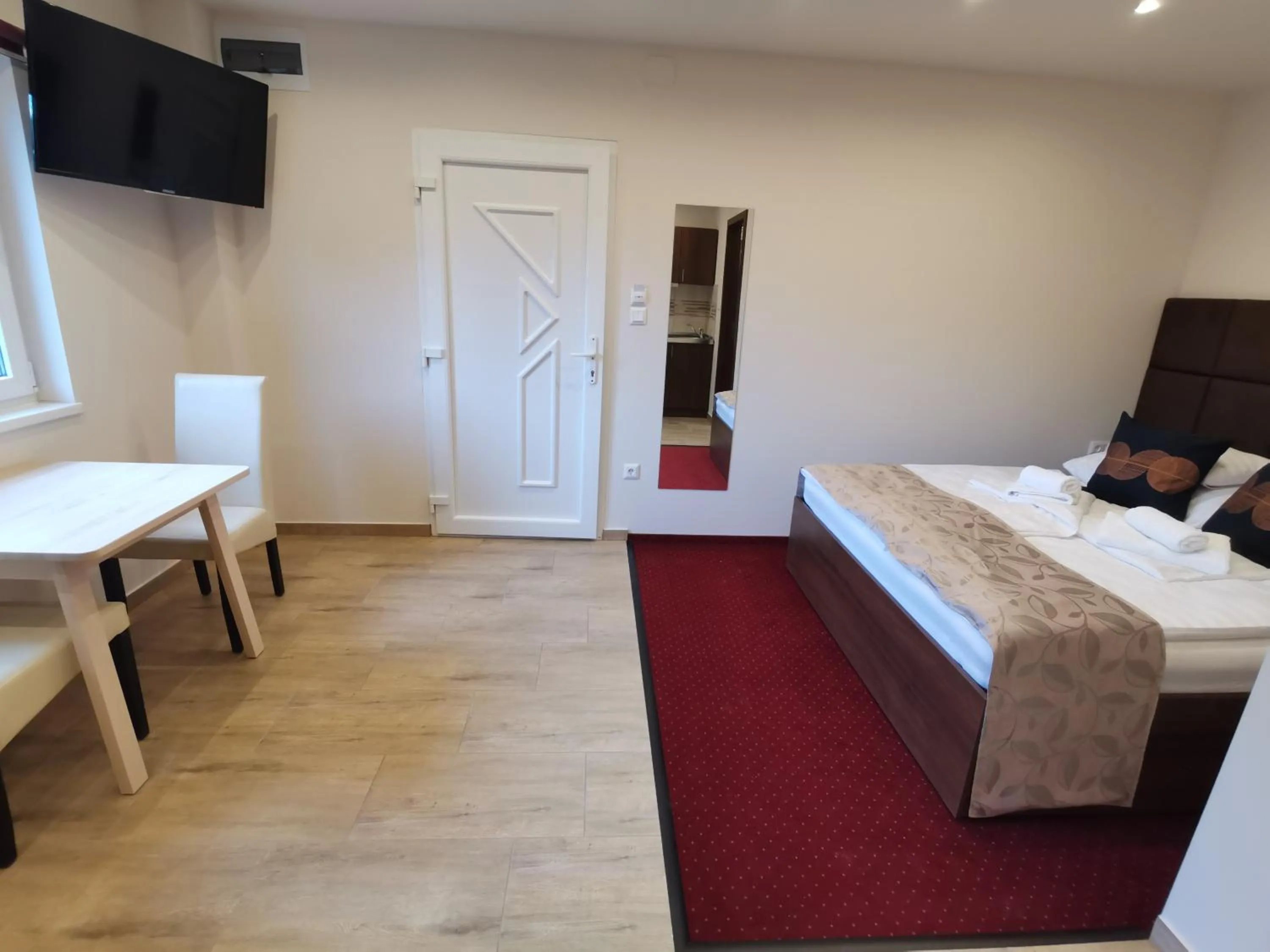 Photo of the whole room, Bed in Termál Apartmanház