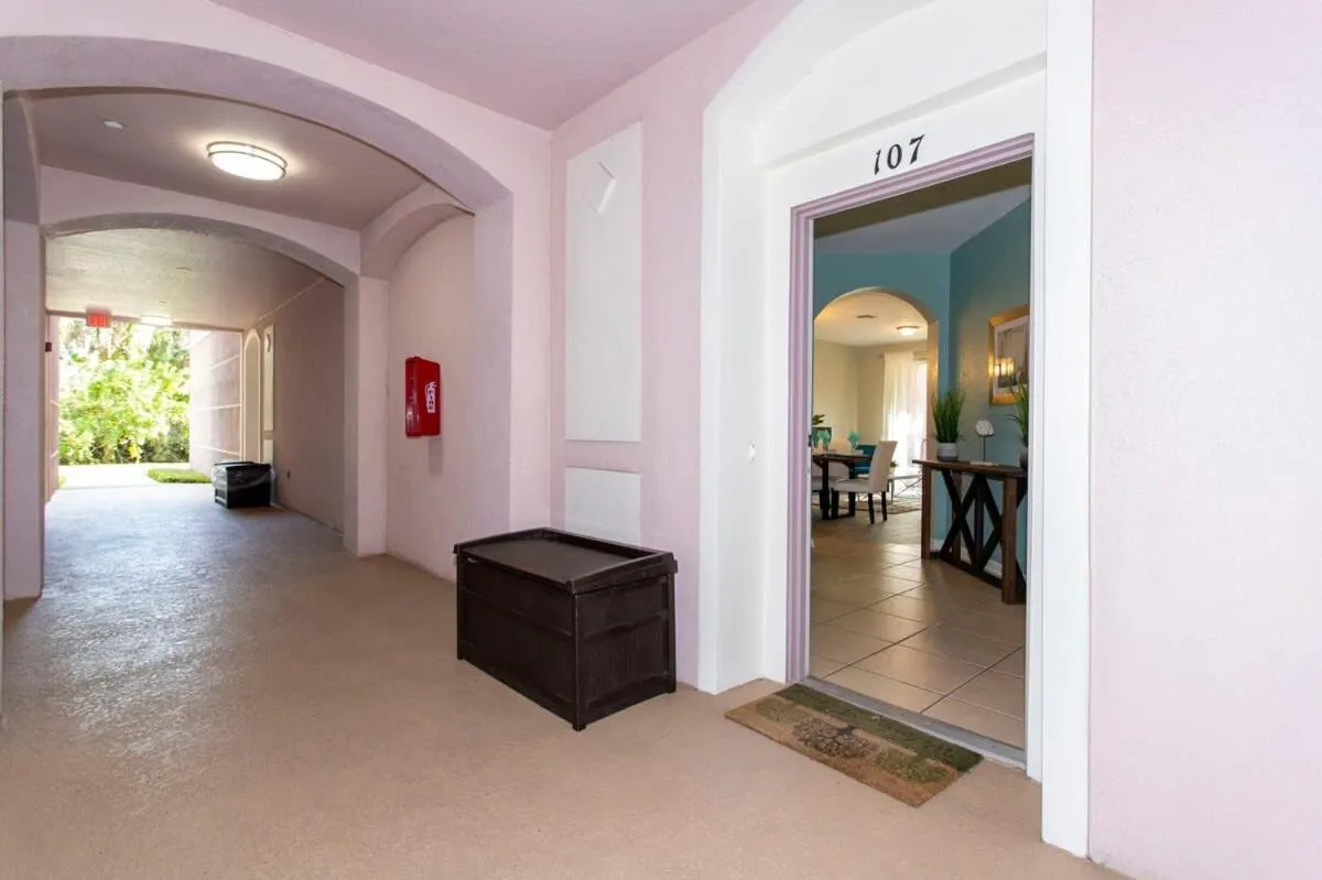 Magnificent 2 Bedroom Apartment Vista Cay Resort 107