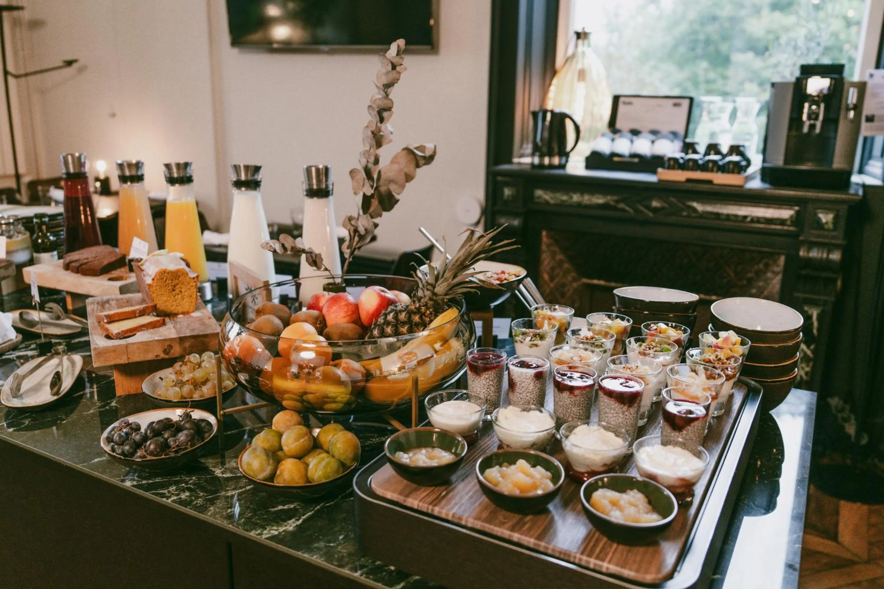 Breakfast in Le Château des Forges