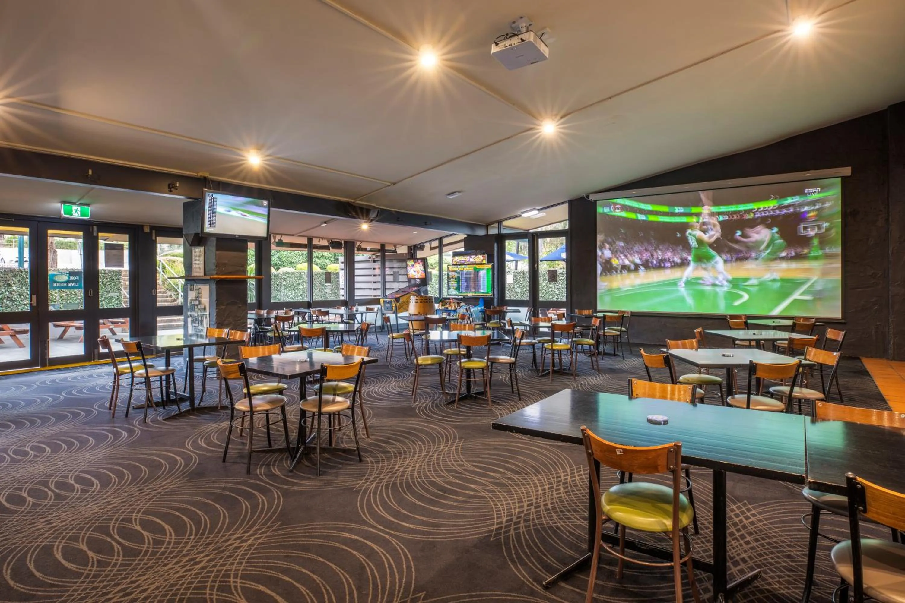 Restaurant/places to eat in Burvale Hotel