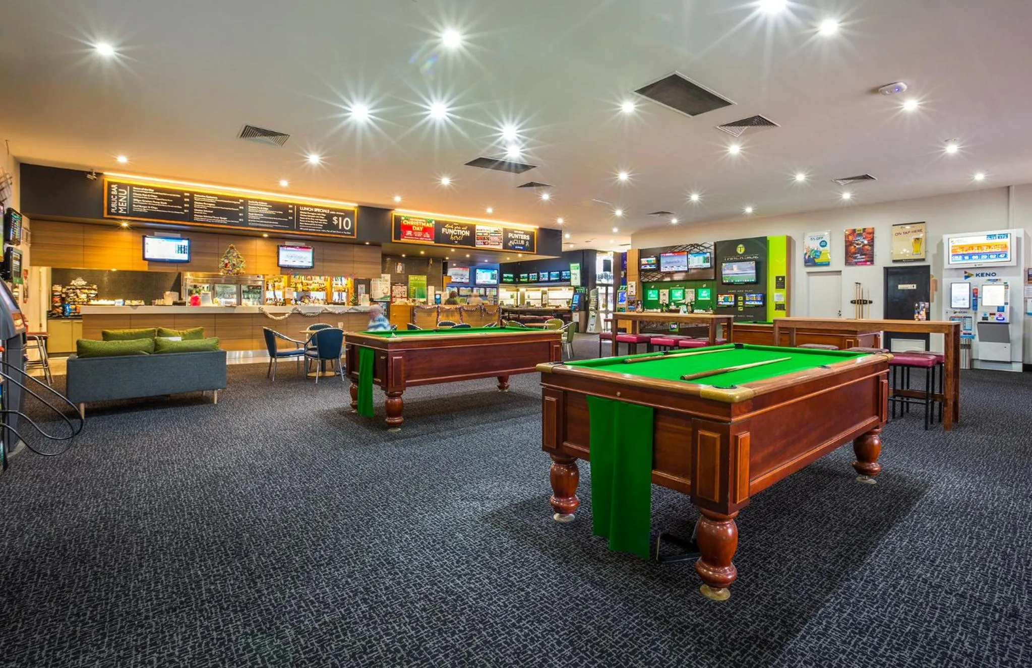 Billiard in Nightcap at Coolaroo Hotel