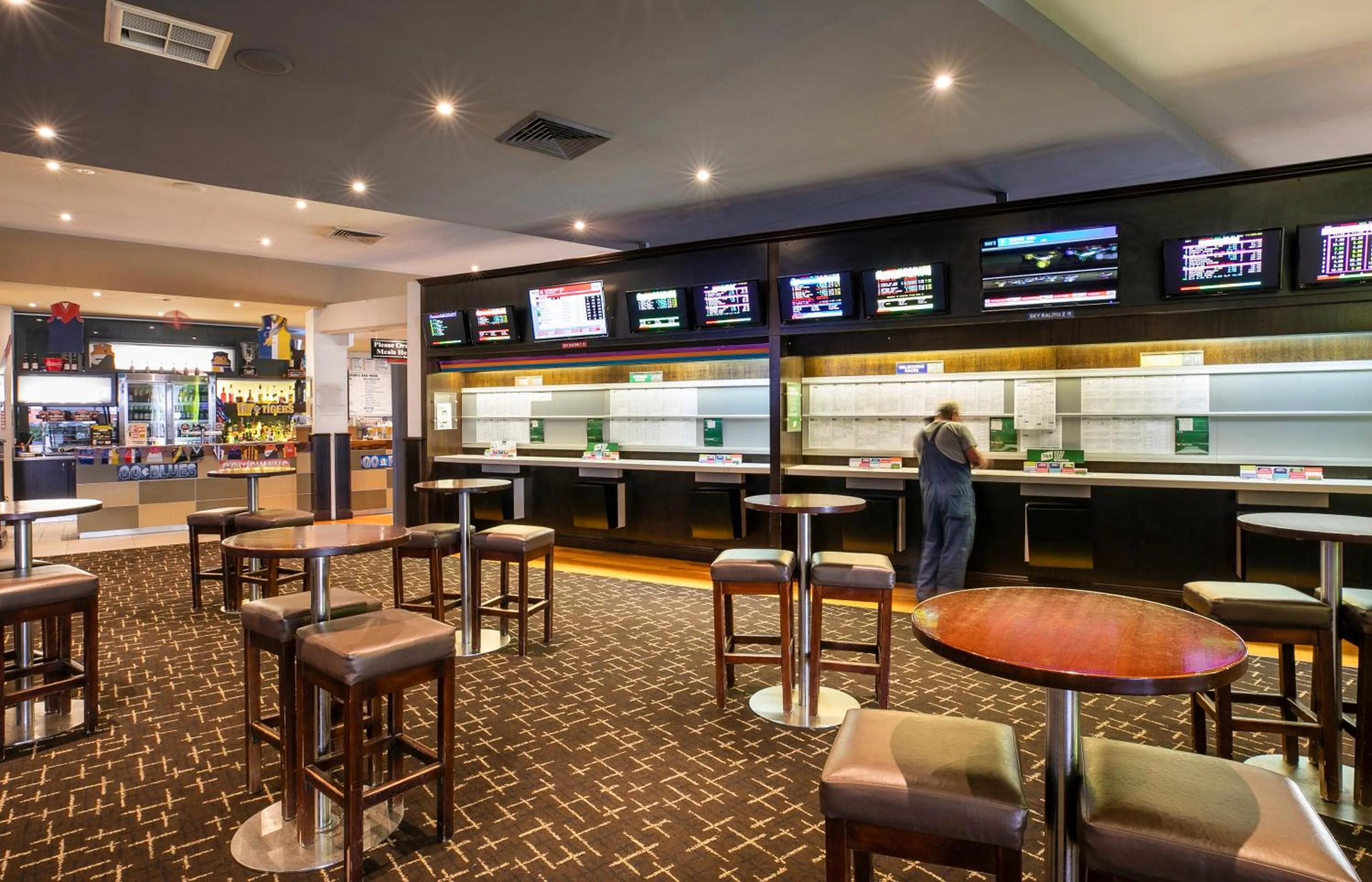 Lounge or bar in Nightcap at Excelsior Hotel