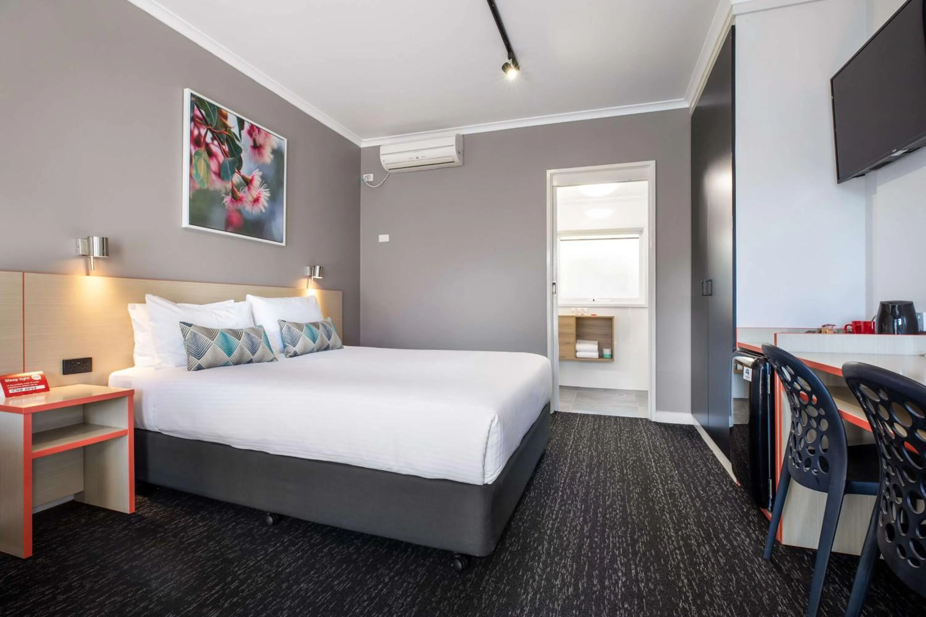 Bedroom, Bed in Nightcap at Ferntree Gully Hotel Motel