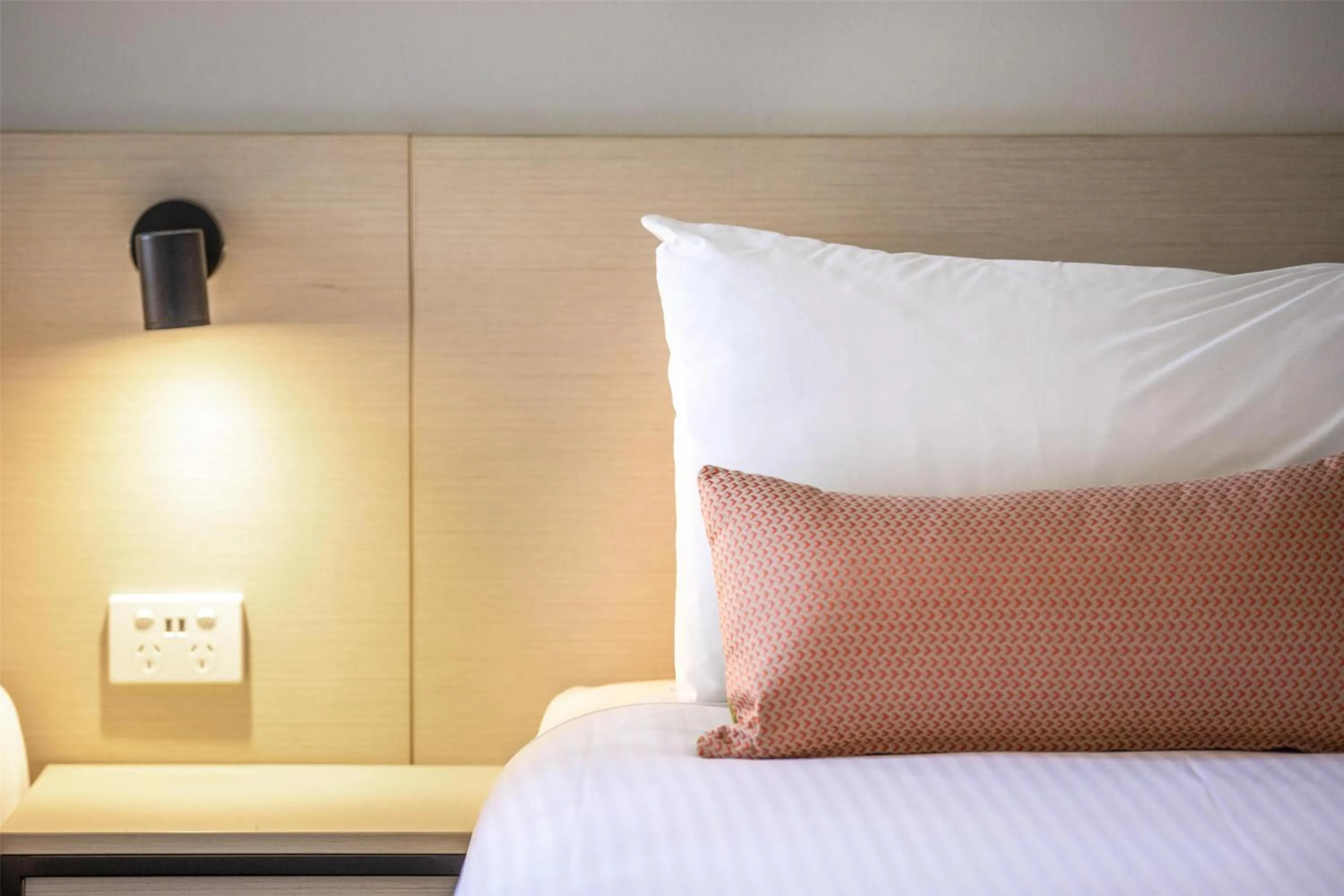 Bedroom, Bed in Nightcap at Glengala Hotel