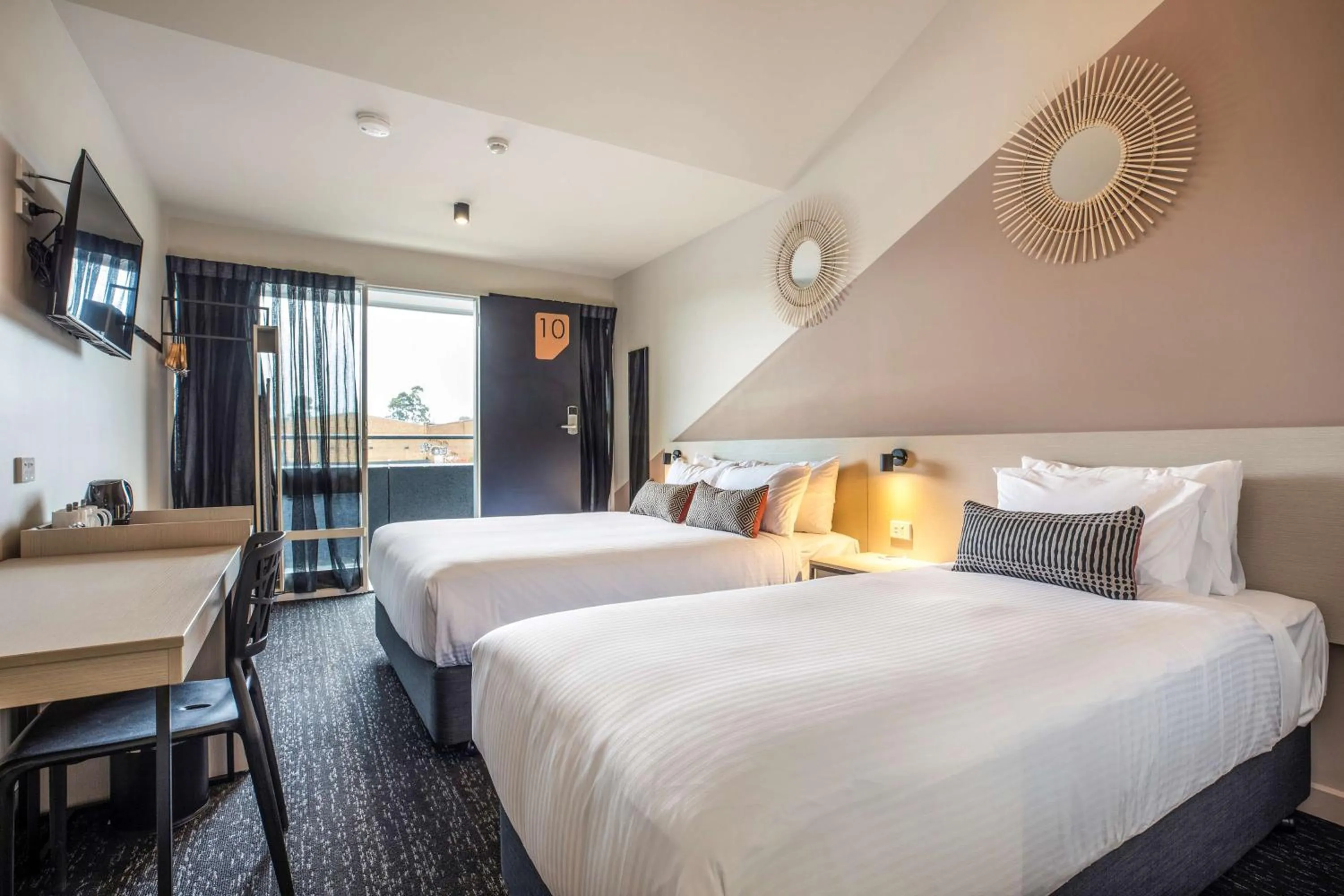 Bedroom, Bed in Nightcap at Manhattan Hotel