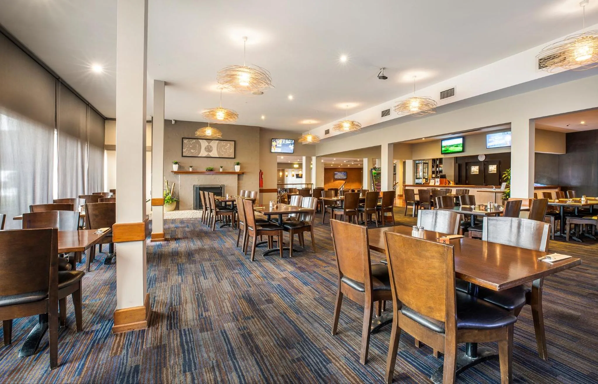 Restaurant/places to eat in Meadow Inn Hotel-Motel