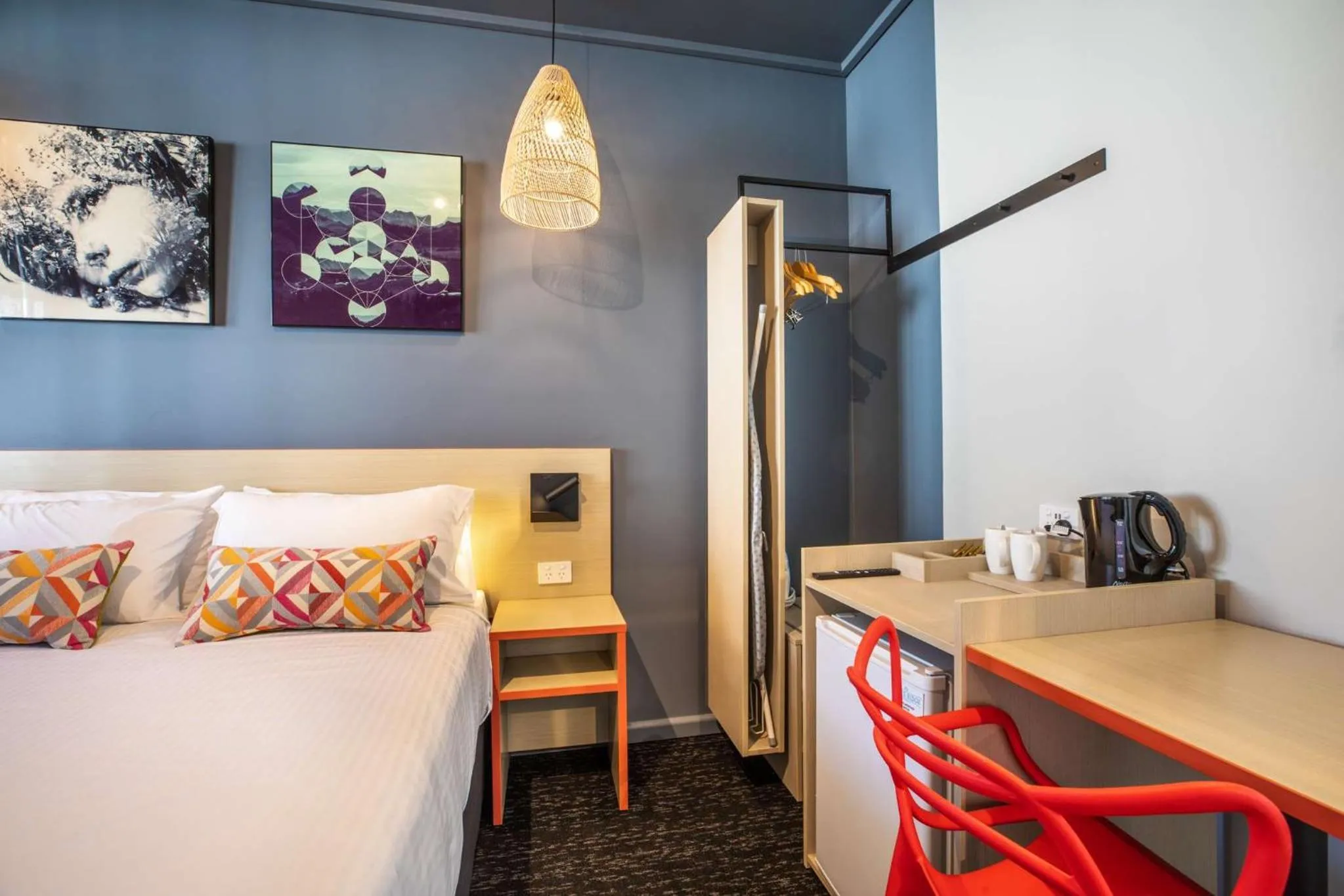 Bedroom, Bed in Nightcap at Monash Hotel