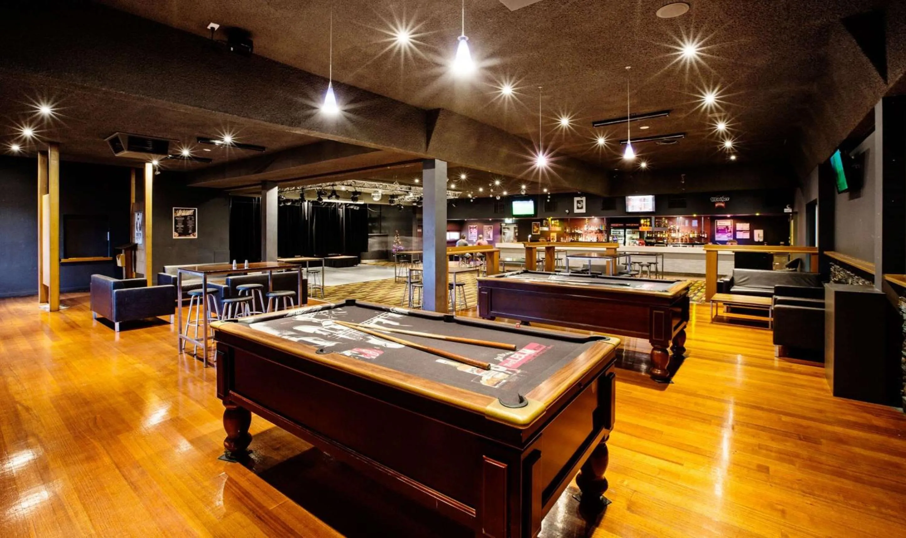 Lounge or bar in Nightcap at Sandbelt Hotel