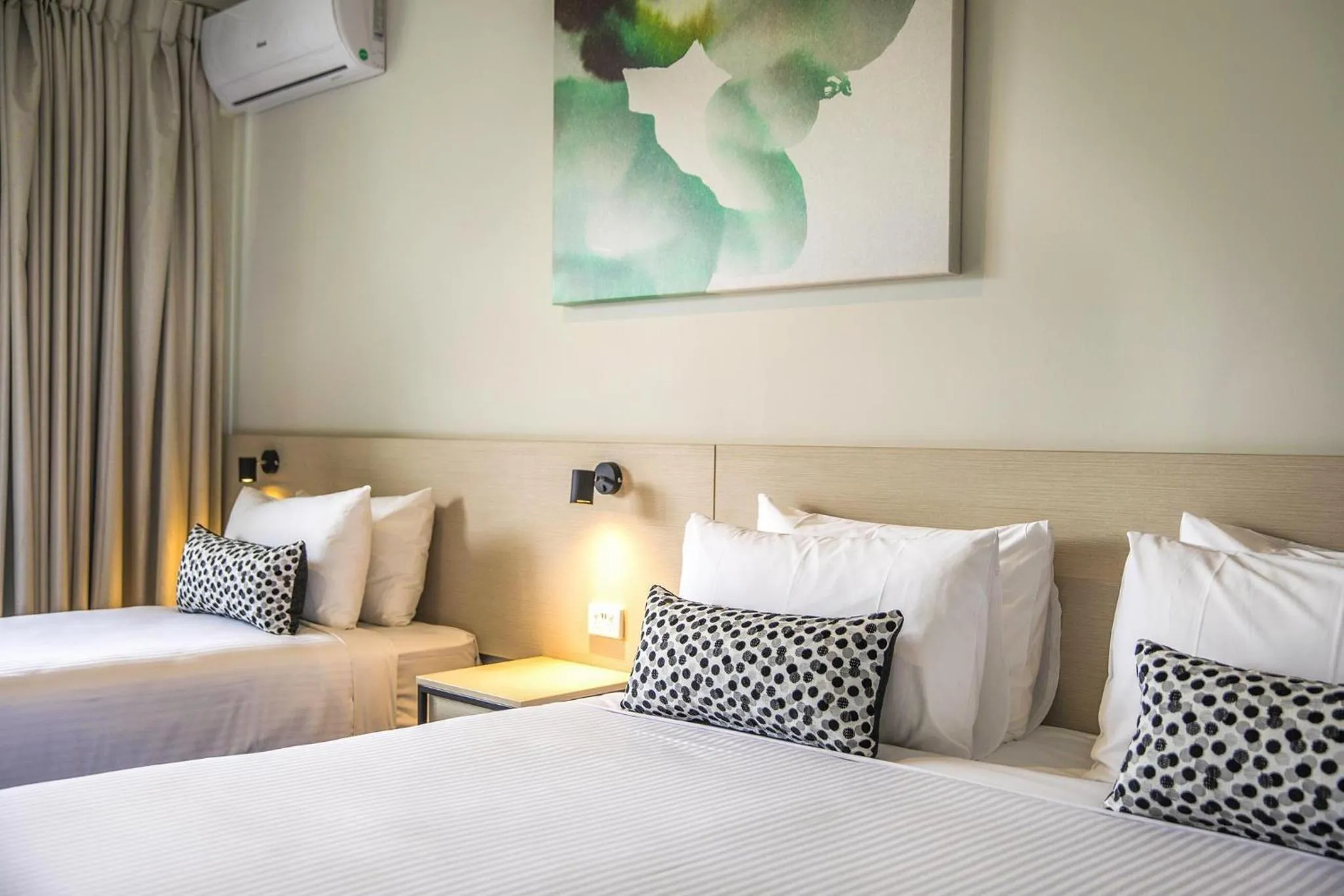 Bedroom, Bed in Nightcap at Seaford Hotel