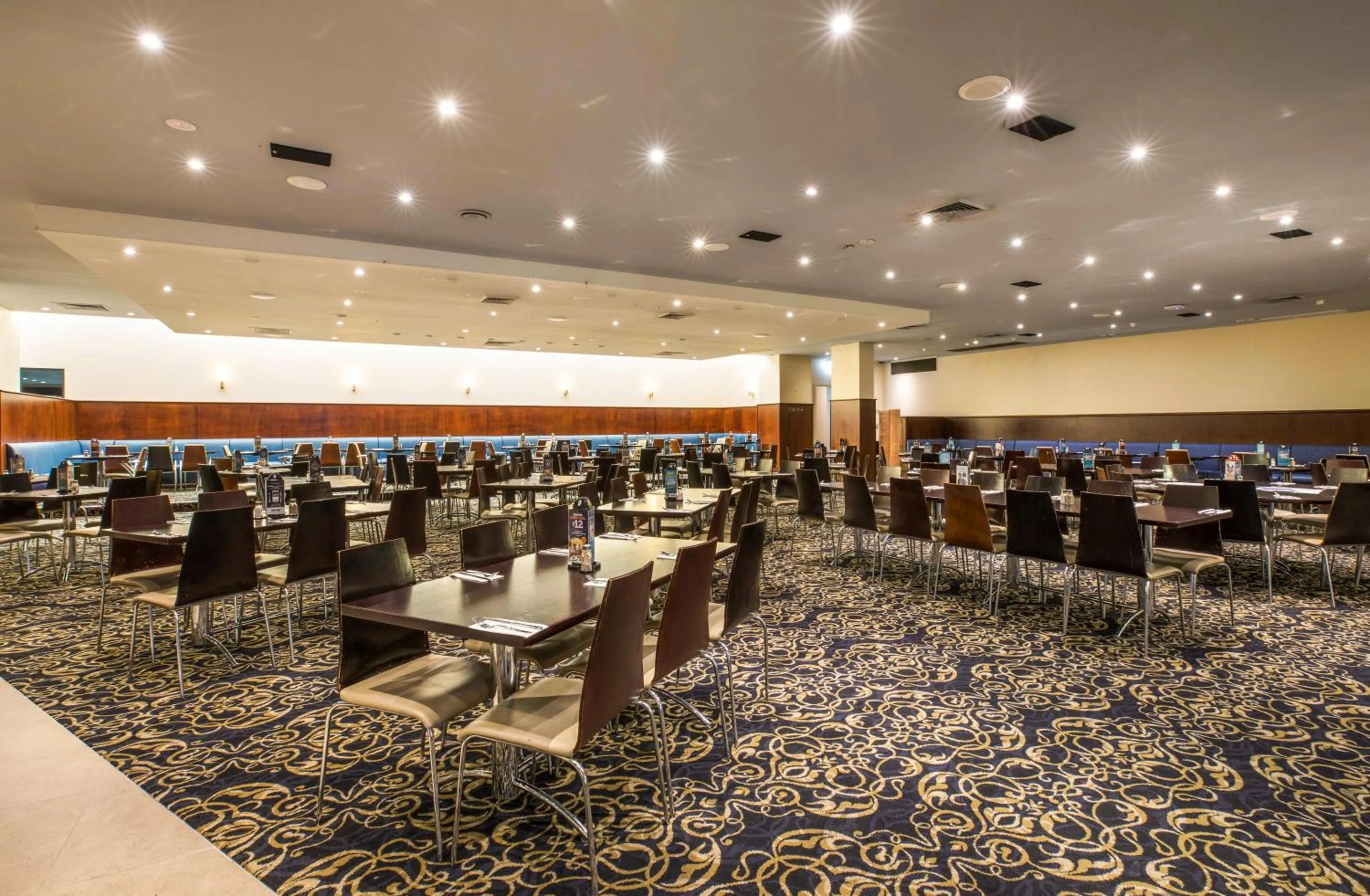 Lunch in Nightcap at Seaford Hotel