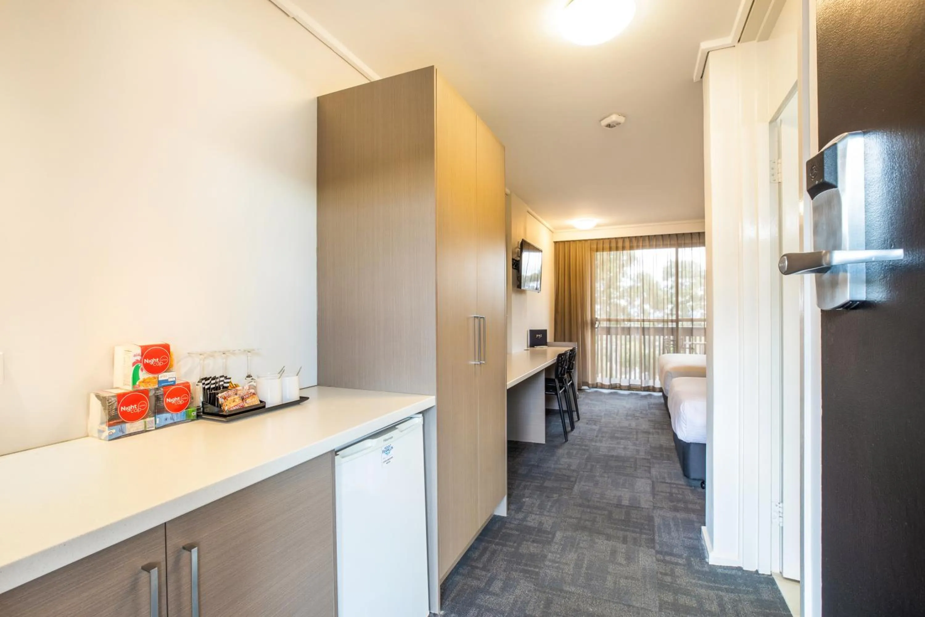 Coffee/tea facilities in Nightcap at Shoppingtown Hotel