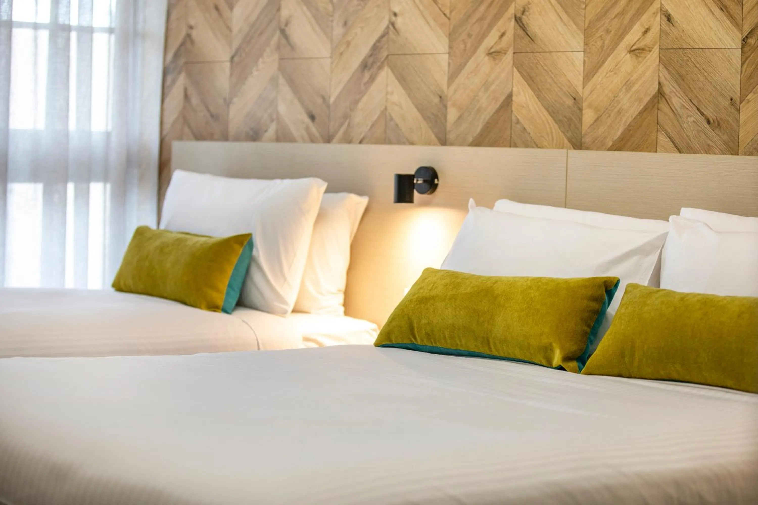 Bedroom, Bed in Nightcap at Sylvania Hotel