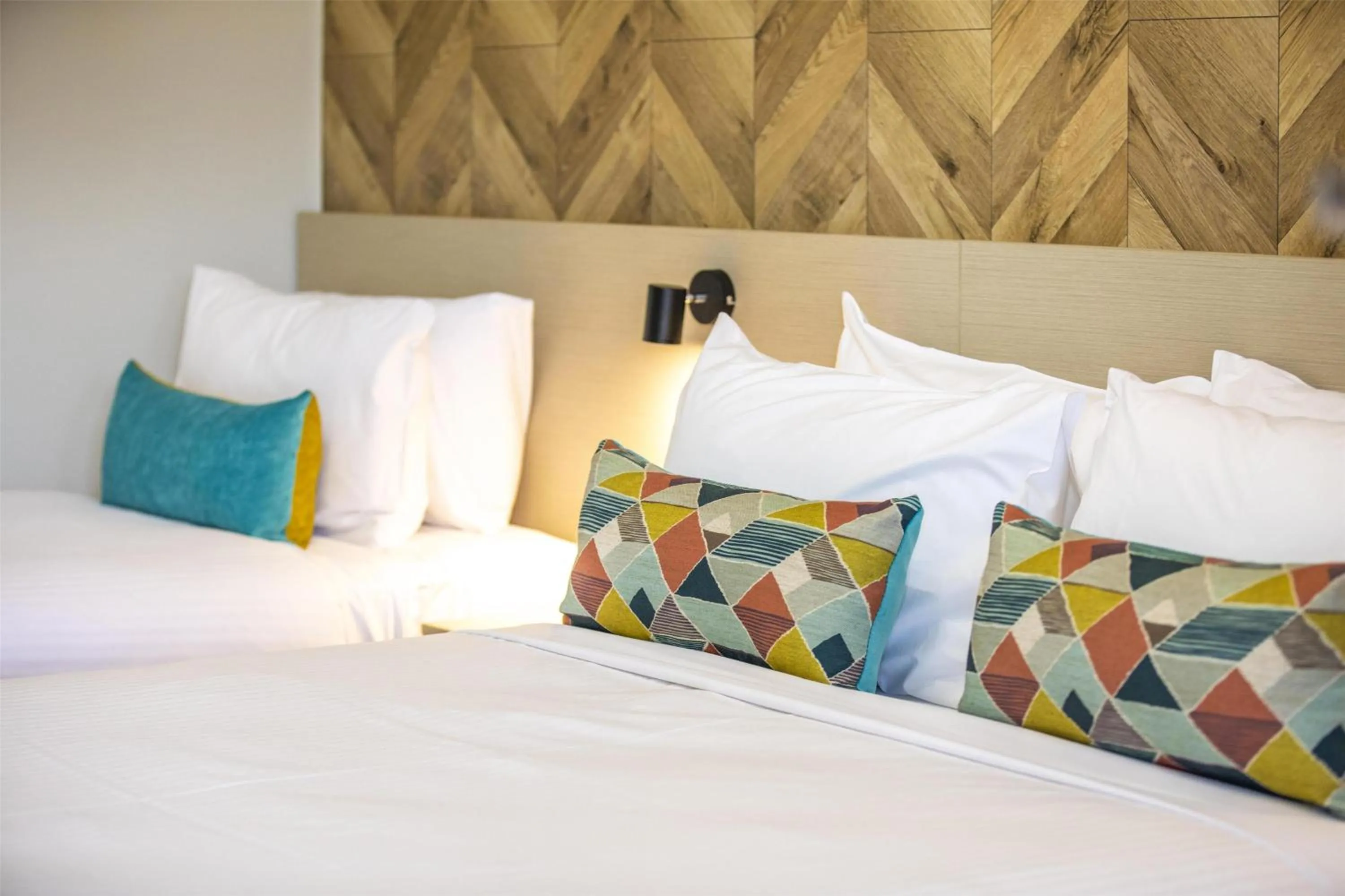 Bedroom, Bed in Nightcap at Sylvania Hotel