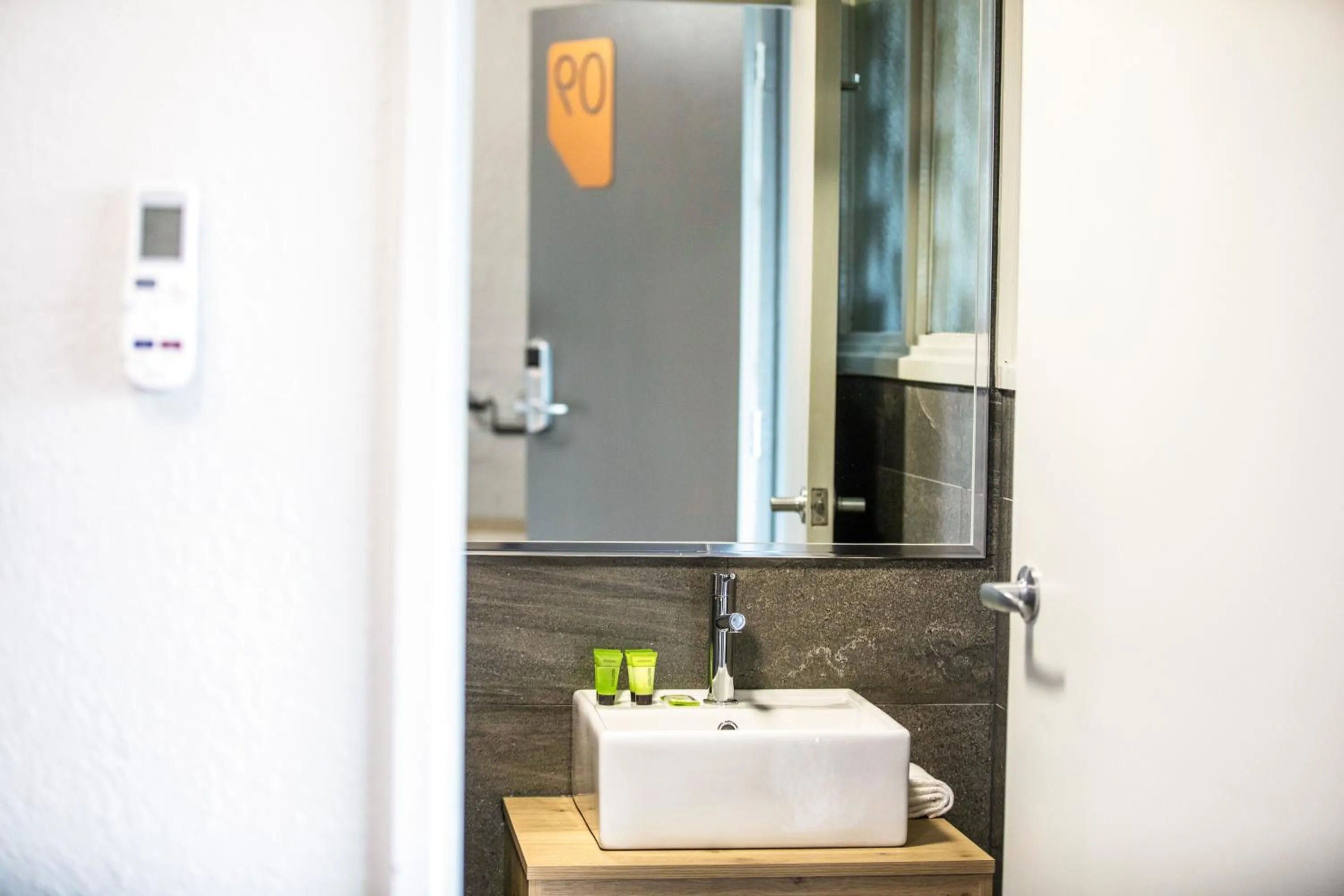 Bathroom in Nightcap at Sylvania Hotel