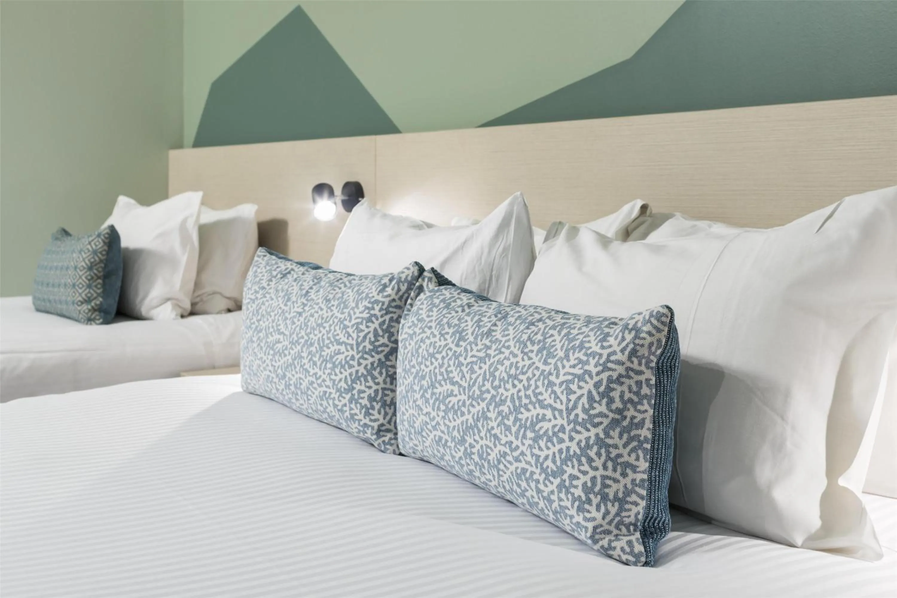 Bedroom, Bed in Nightcap at Atherton Hotel