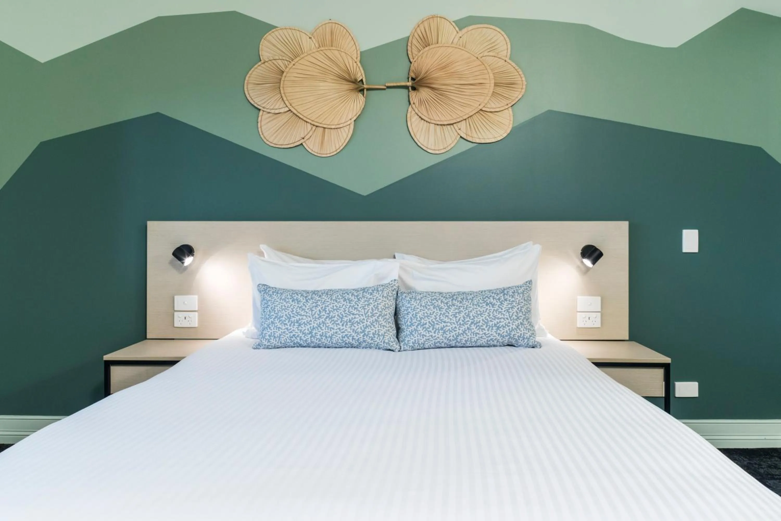 Bed in Nightcap at Atherton Hotel