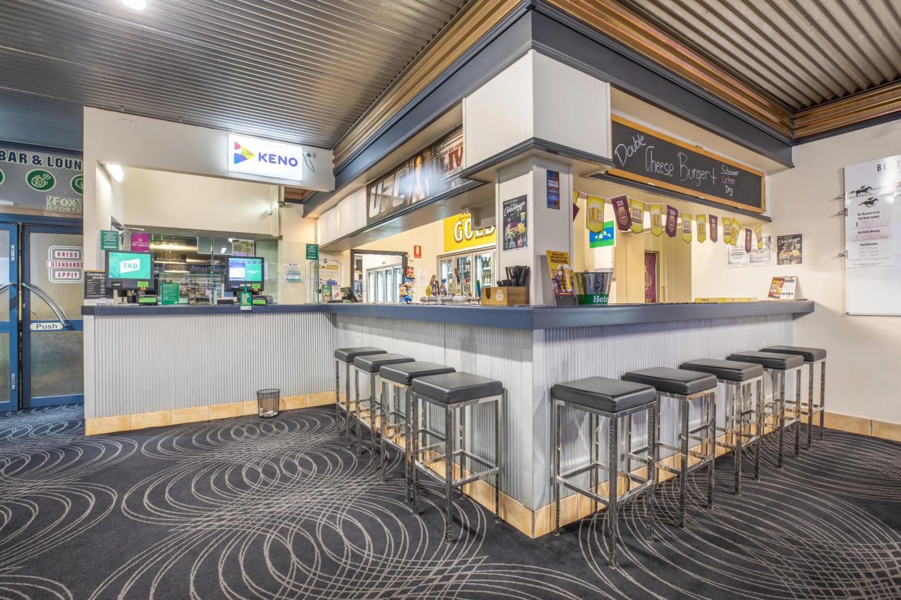 Lounge or bar in Nightcap at Atherton Hotel