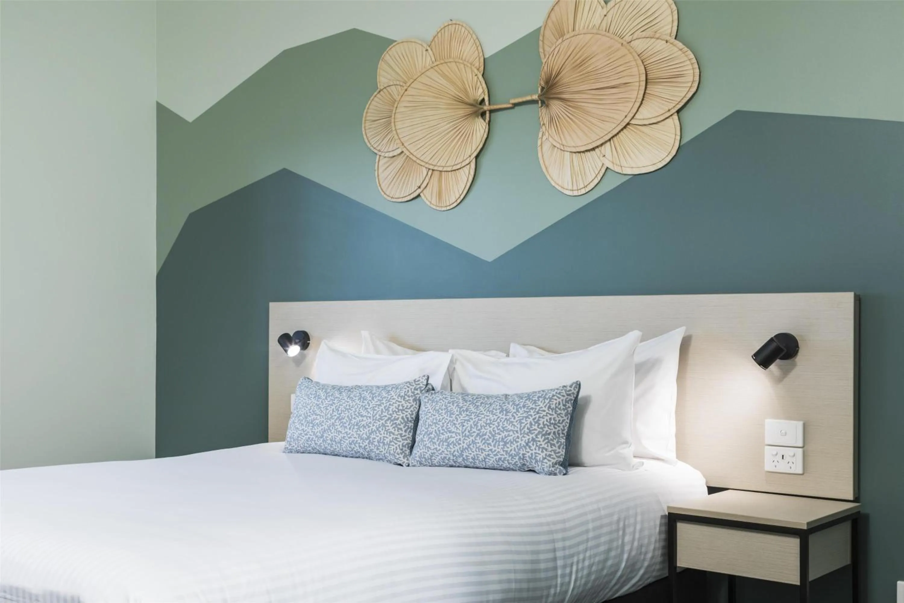 Bedroom, Bed in Nightcap at Atherton Hotel