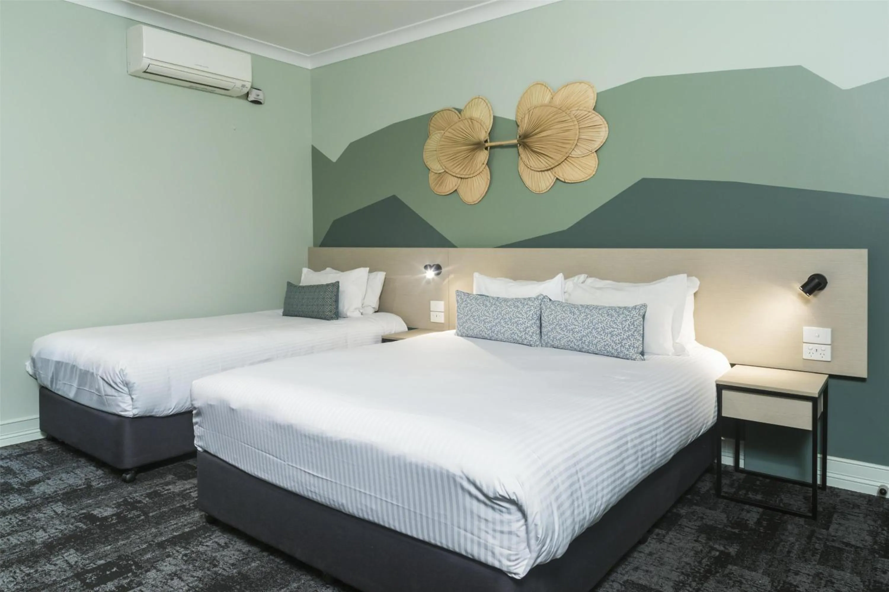 Bedroom, Bed in Nightcap at Atherton Hotel