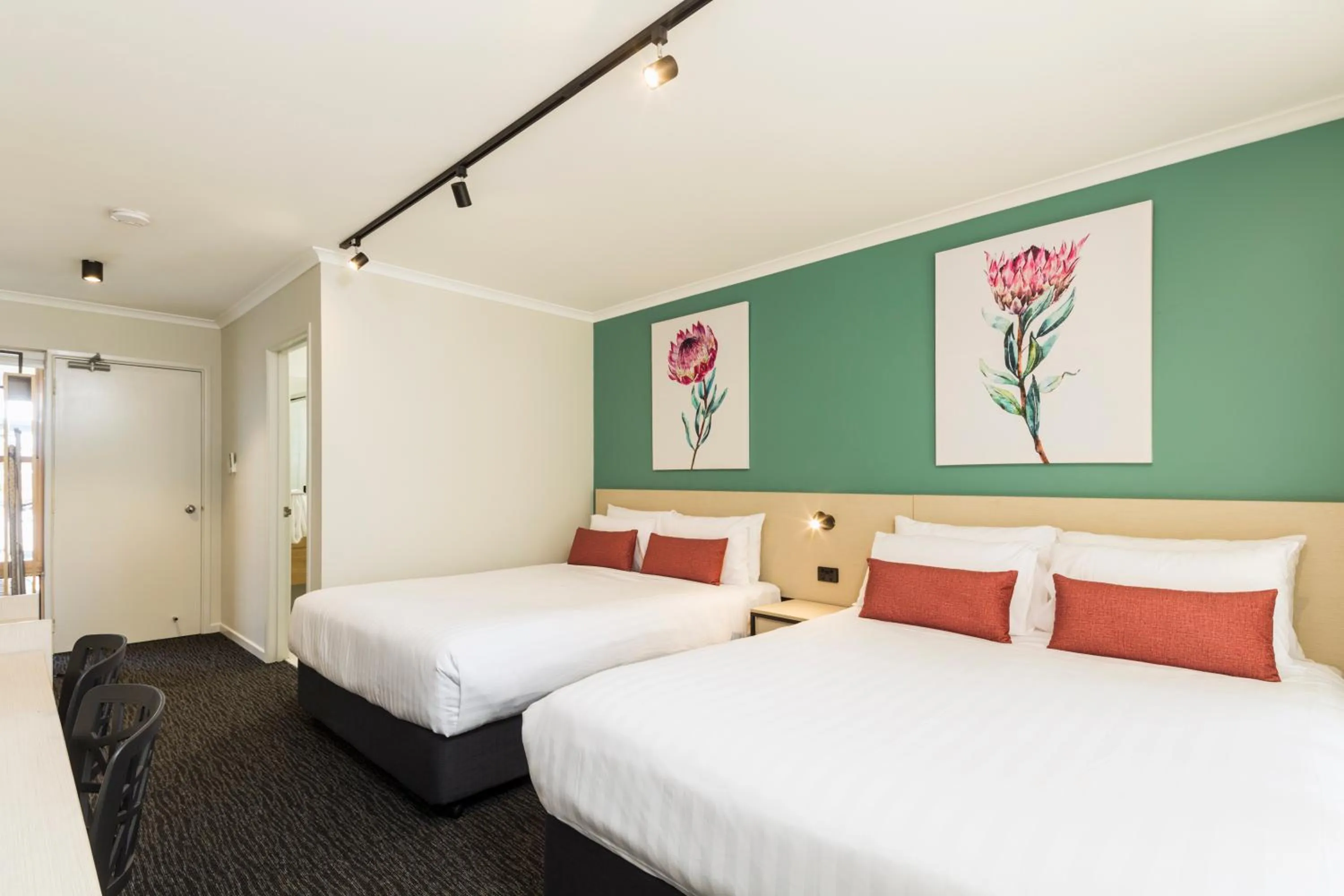 Bed in Nightcap At Balaclava Hotel