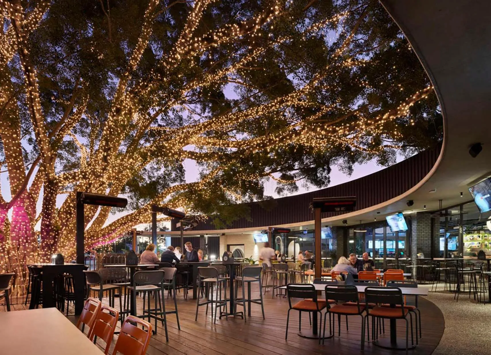 Restaurant/places to eat in Nightelier Mitchelton The Brook