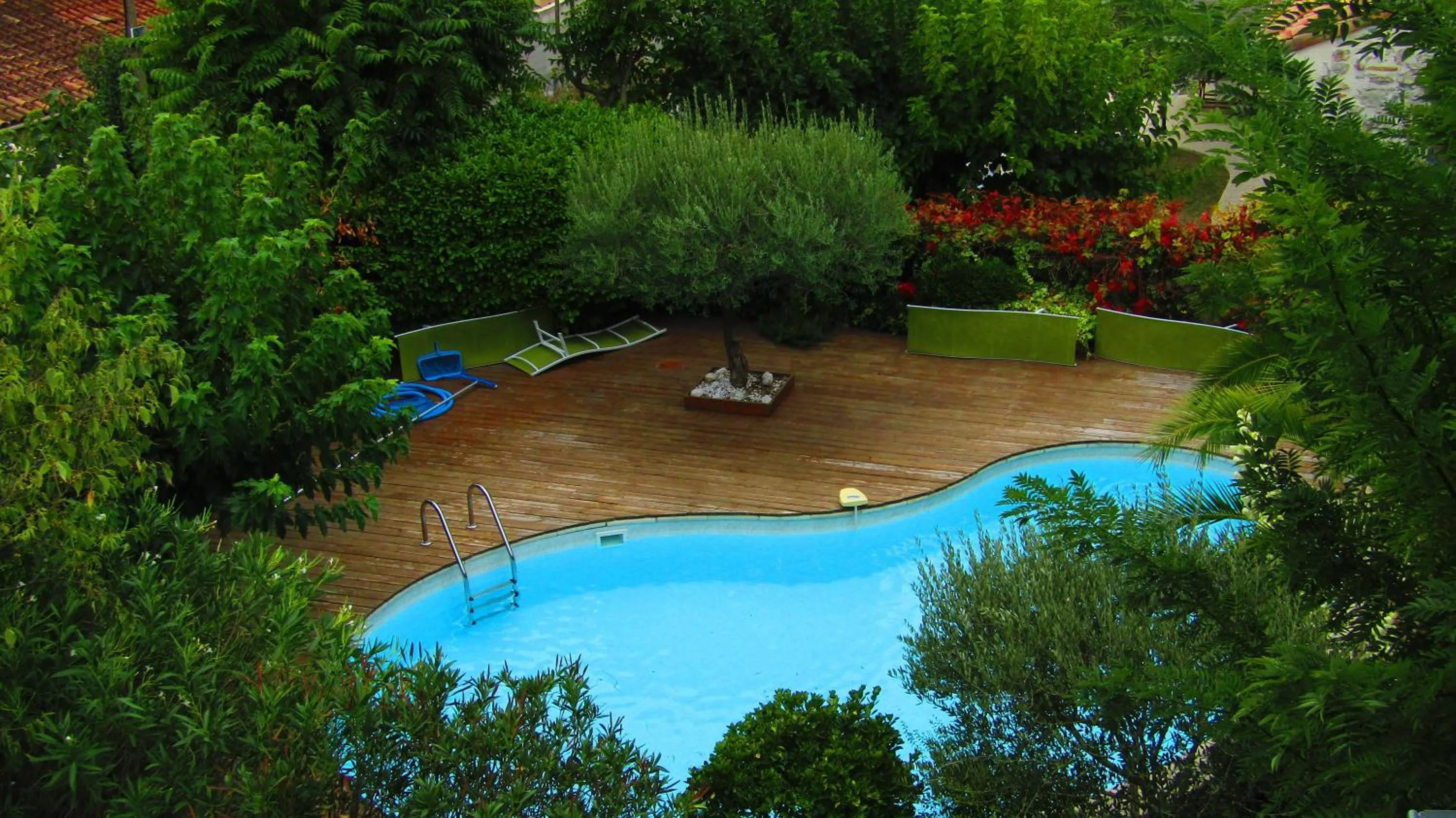 Swimming pool in La Bastide de Canaules