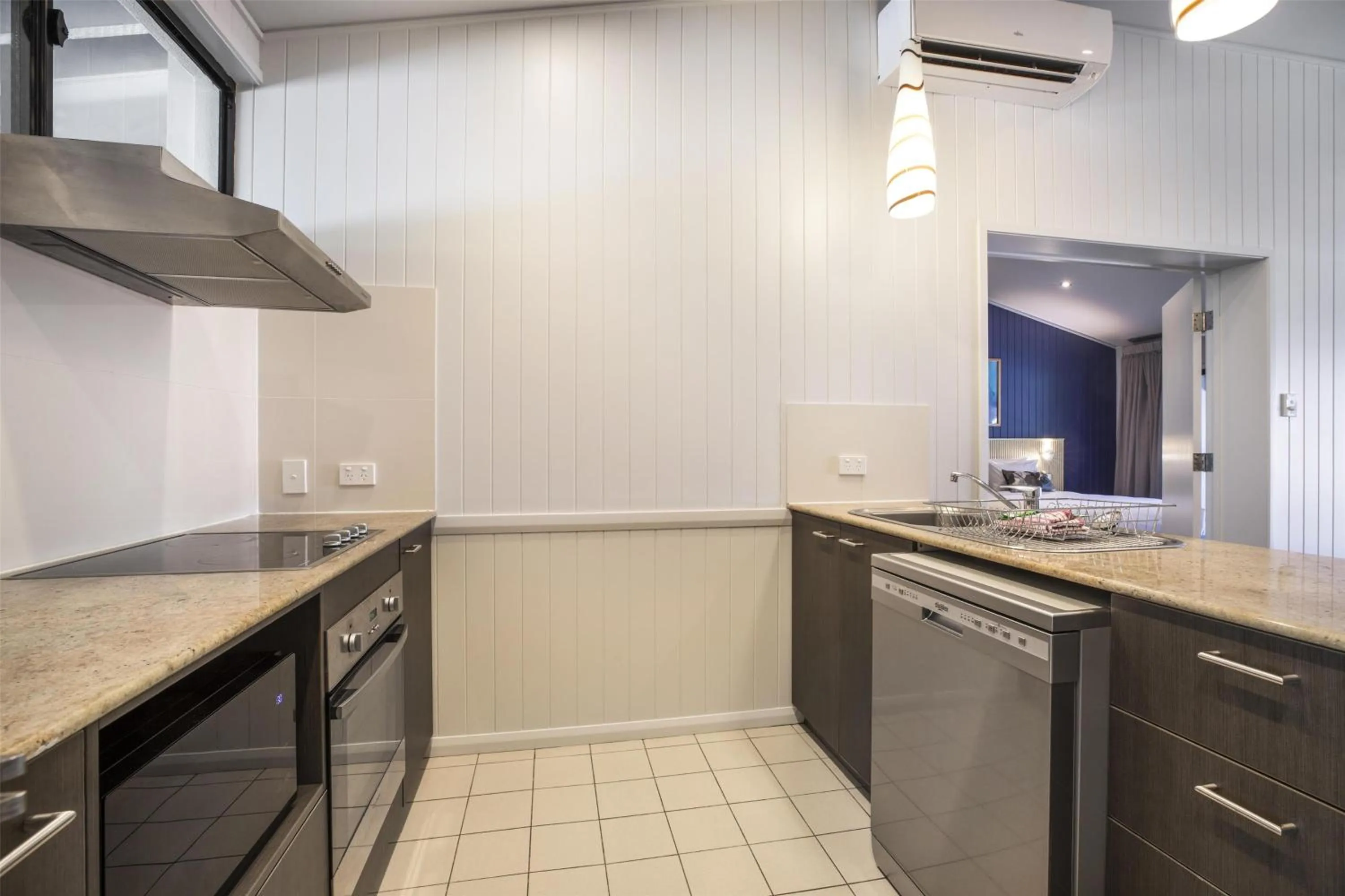 Kitchen or kitchenette in Nightelier Mission Beach