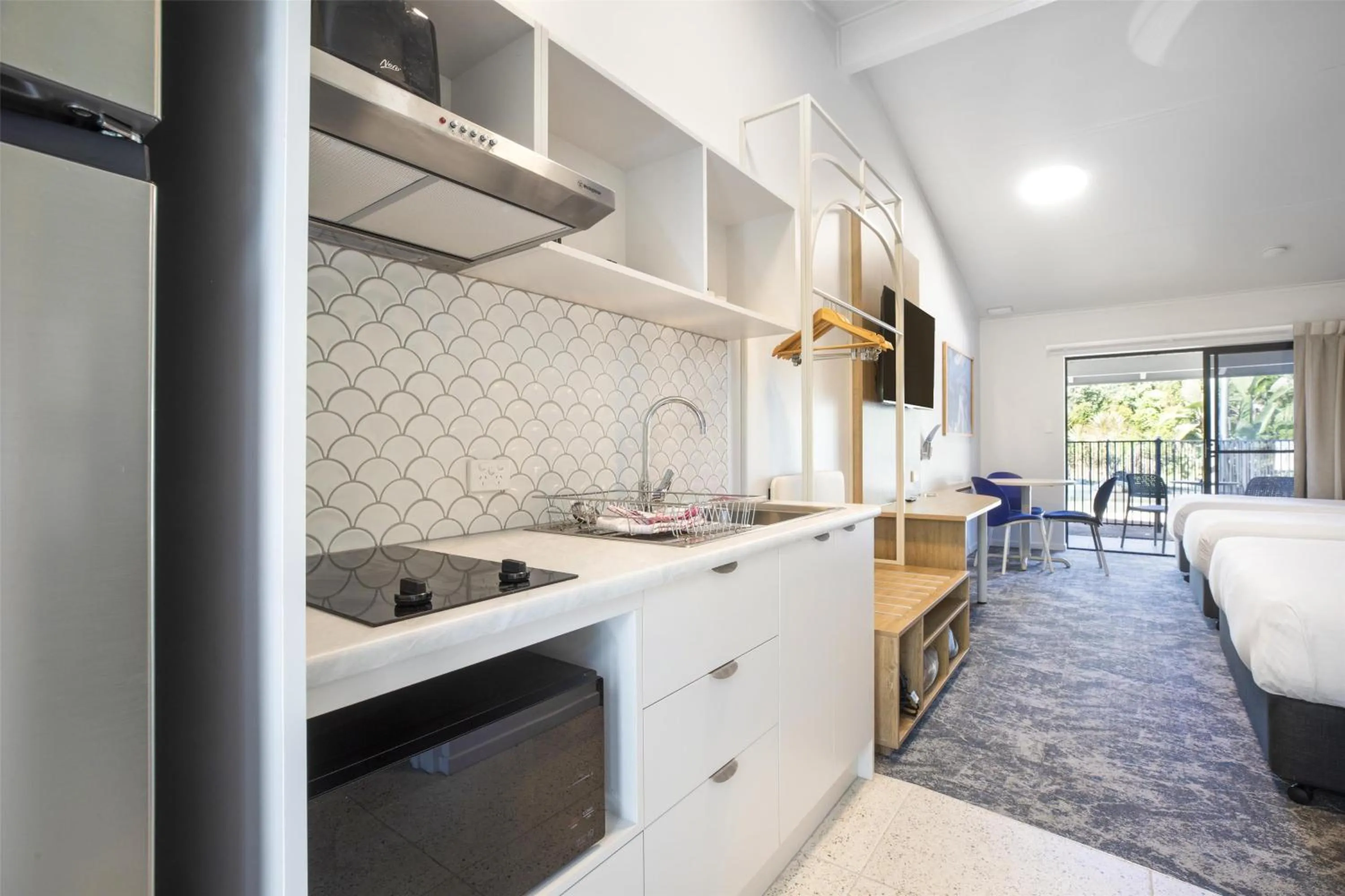 Kitchen or kitchenette in Nightelier Mission Beach