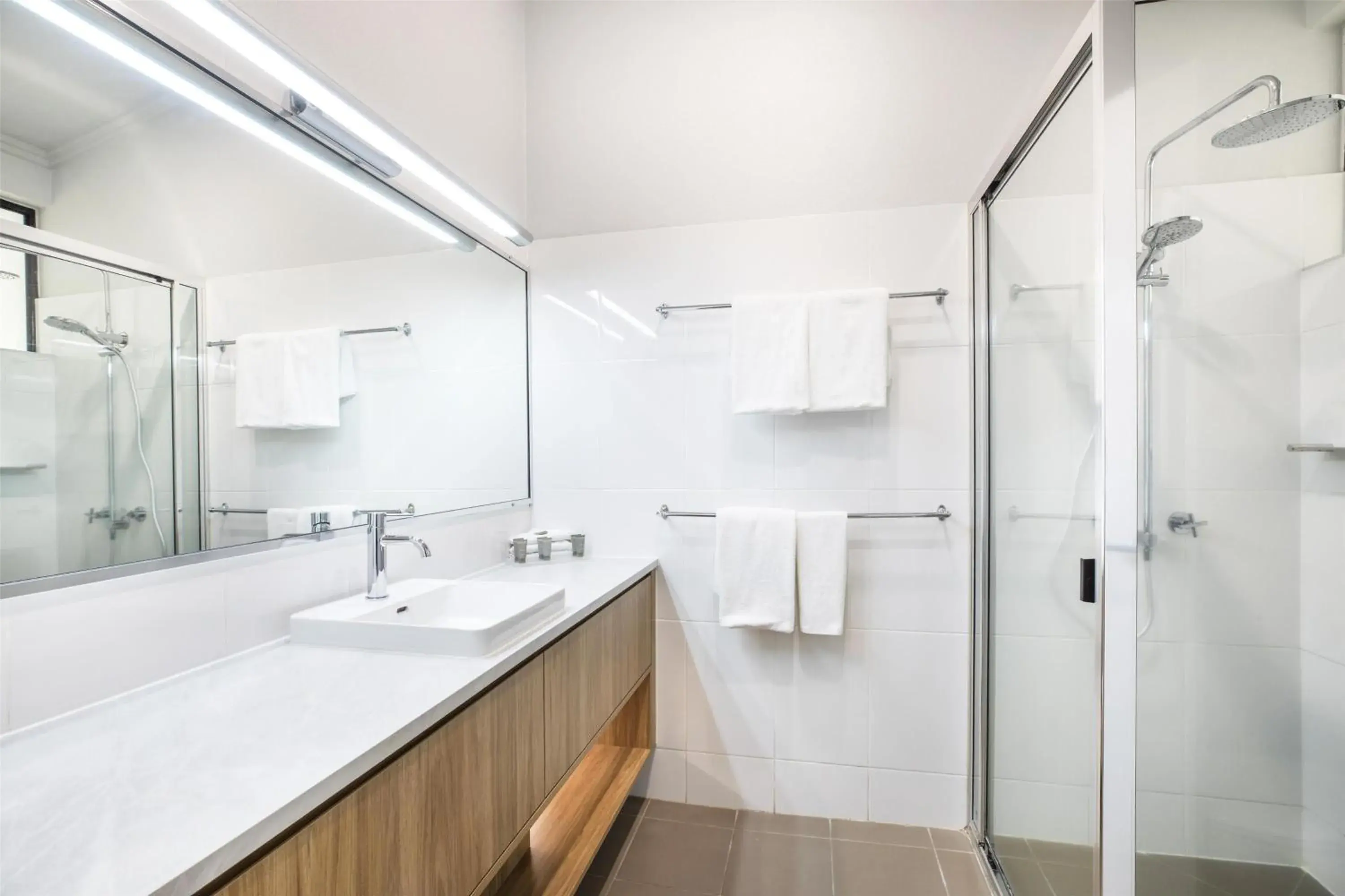 Studio Queen with Daybed in Nightelier Mission Beach Studio Queen with Daybed in Nightelier Mission Beach