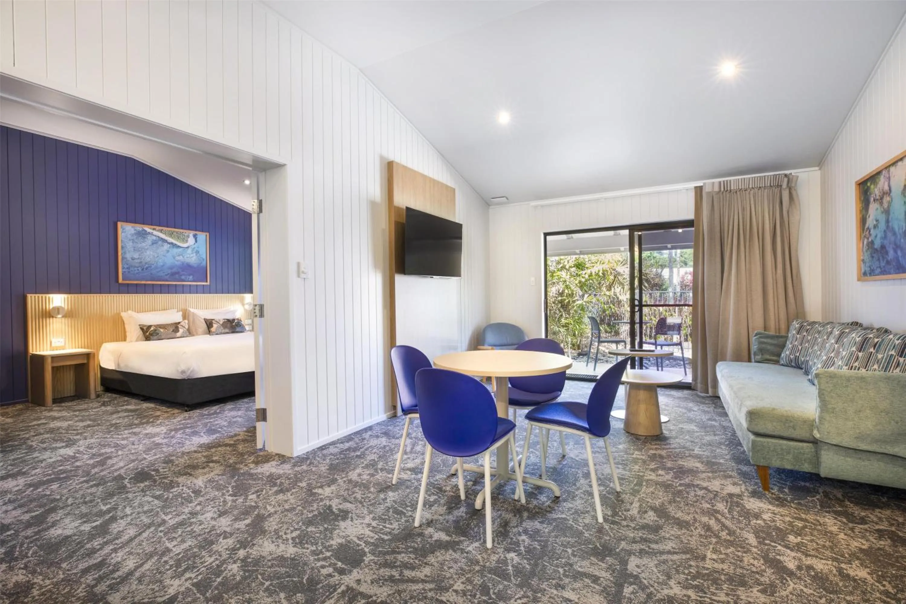 Bedroom, Bed in Nightelier Mission Beach