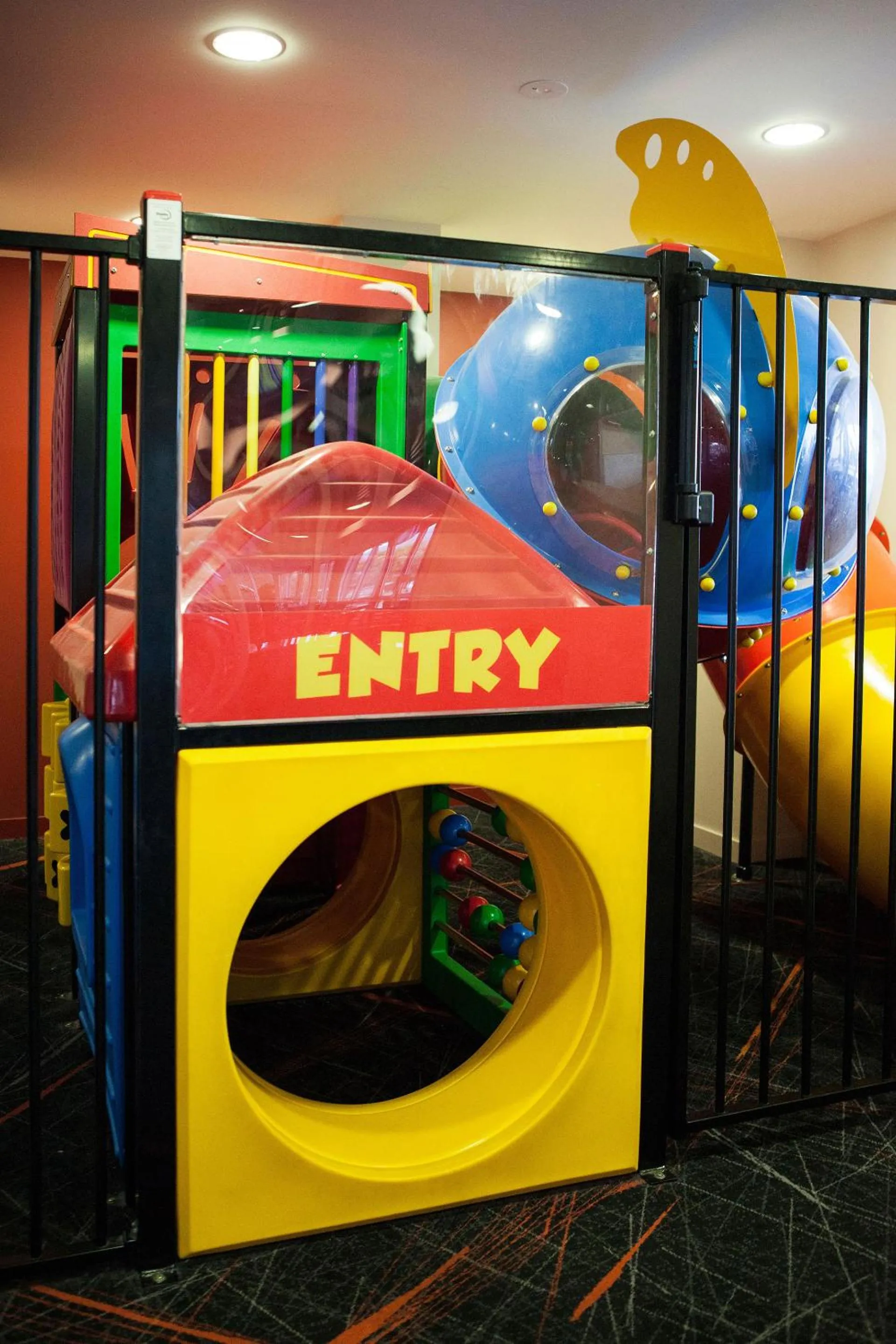 Children play ground in Vale Hotel
