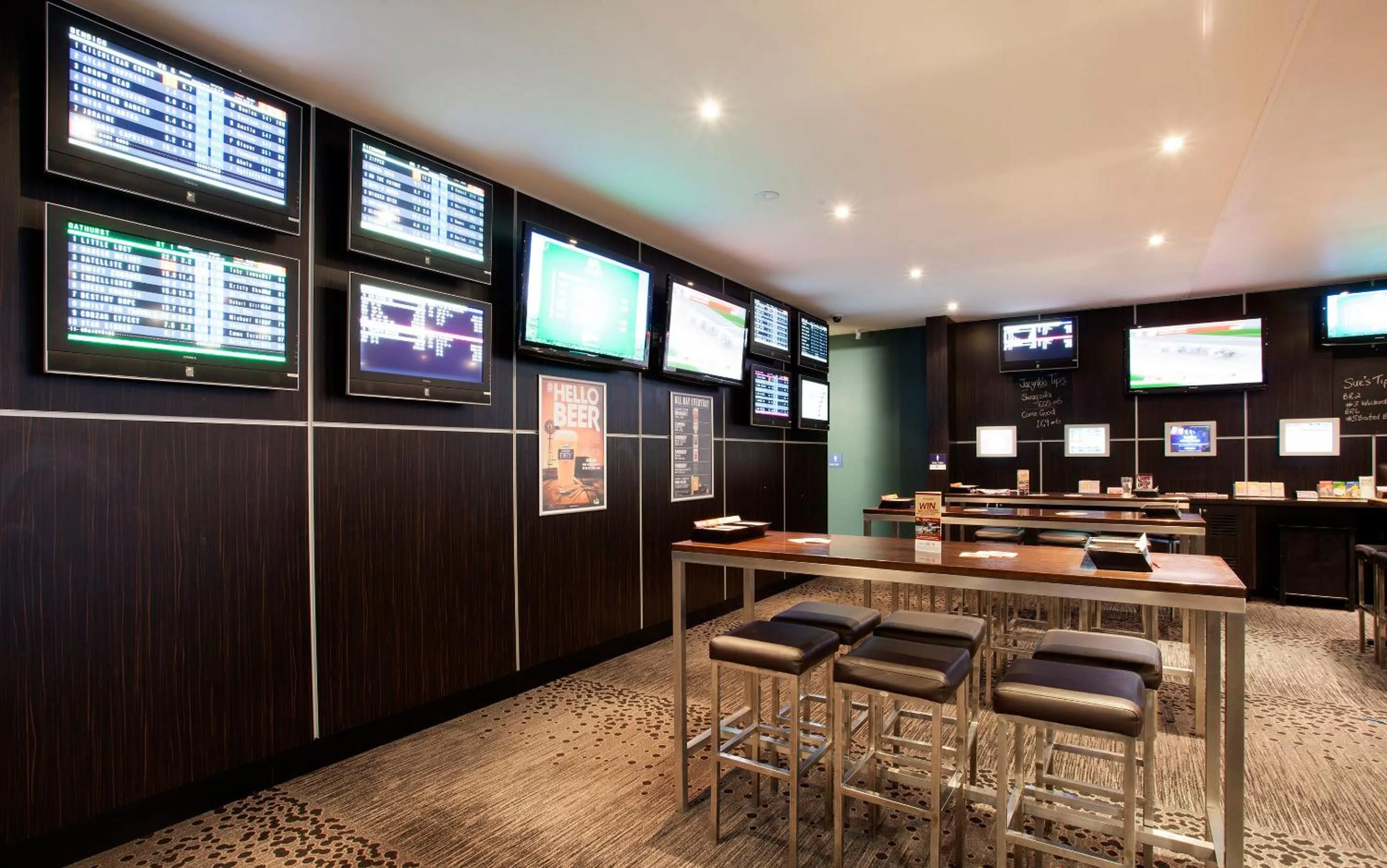 Lounge or bar in Vale Hotel