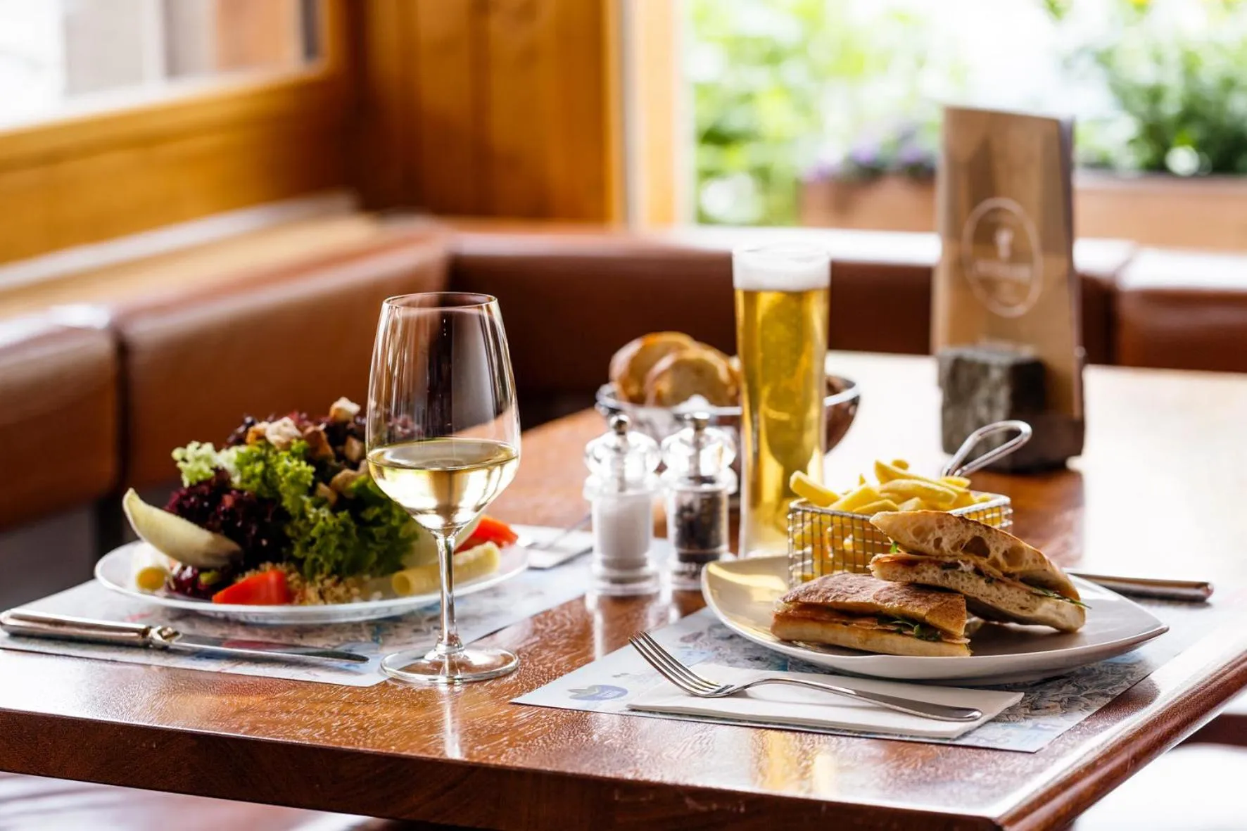 Restaurant/places to eat in Hauser Hotel St. Moritz