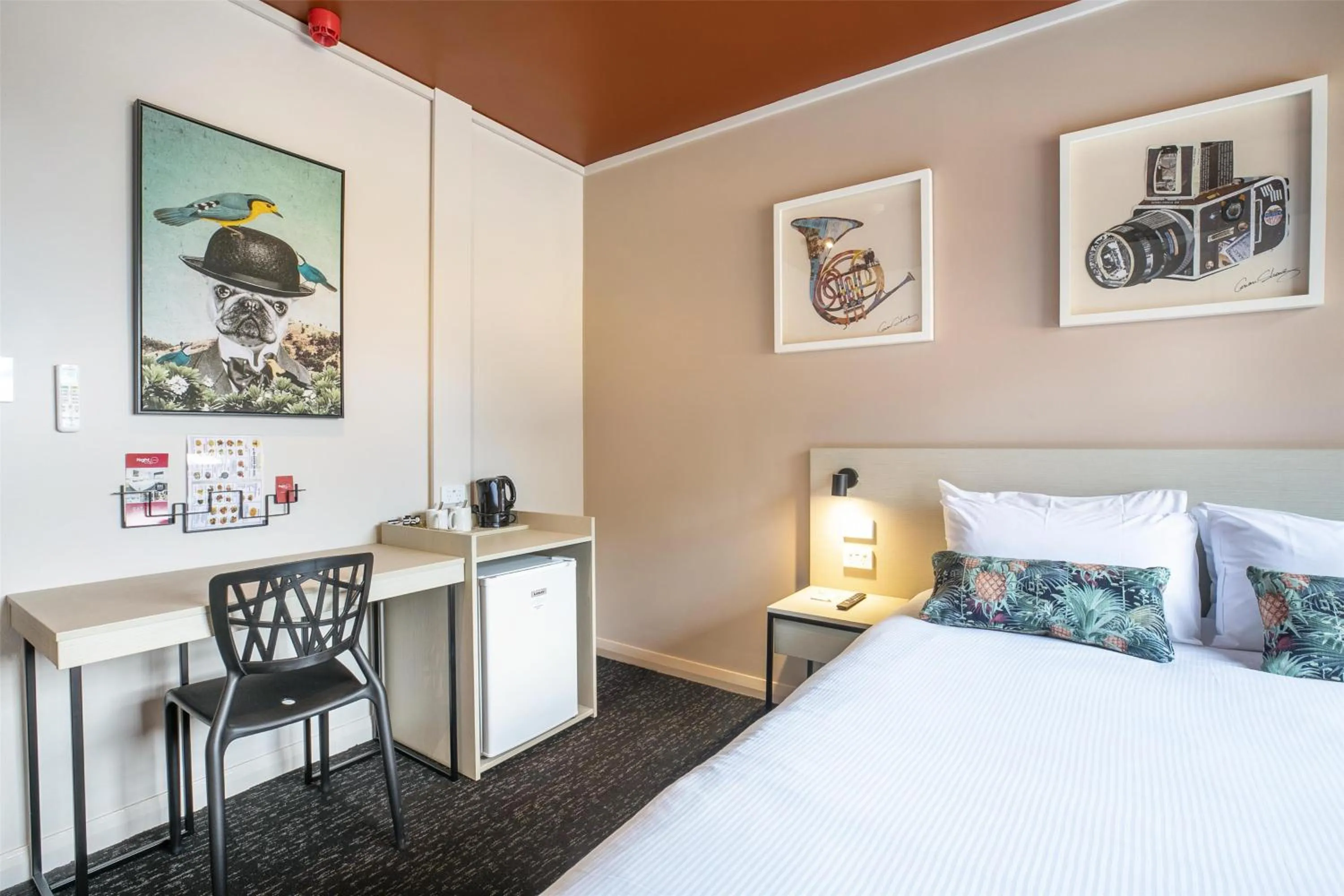 Bedroom, Bed in Nightcap at Fairfield