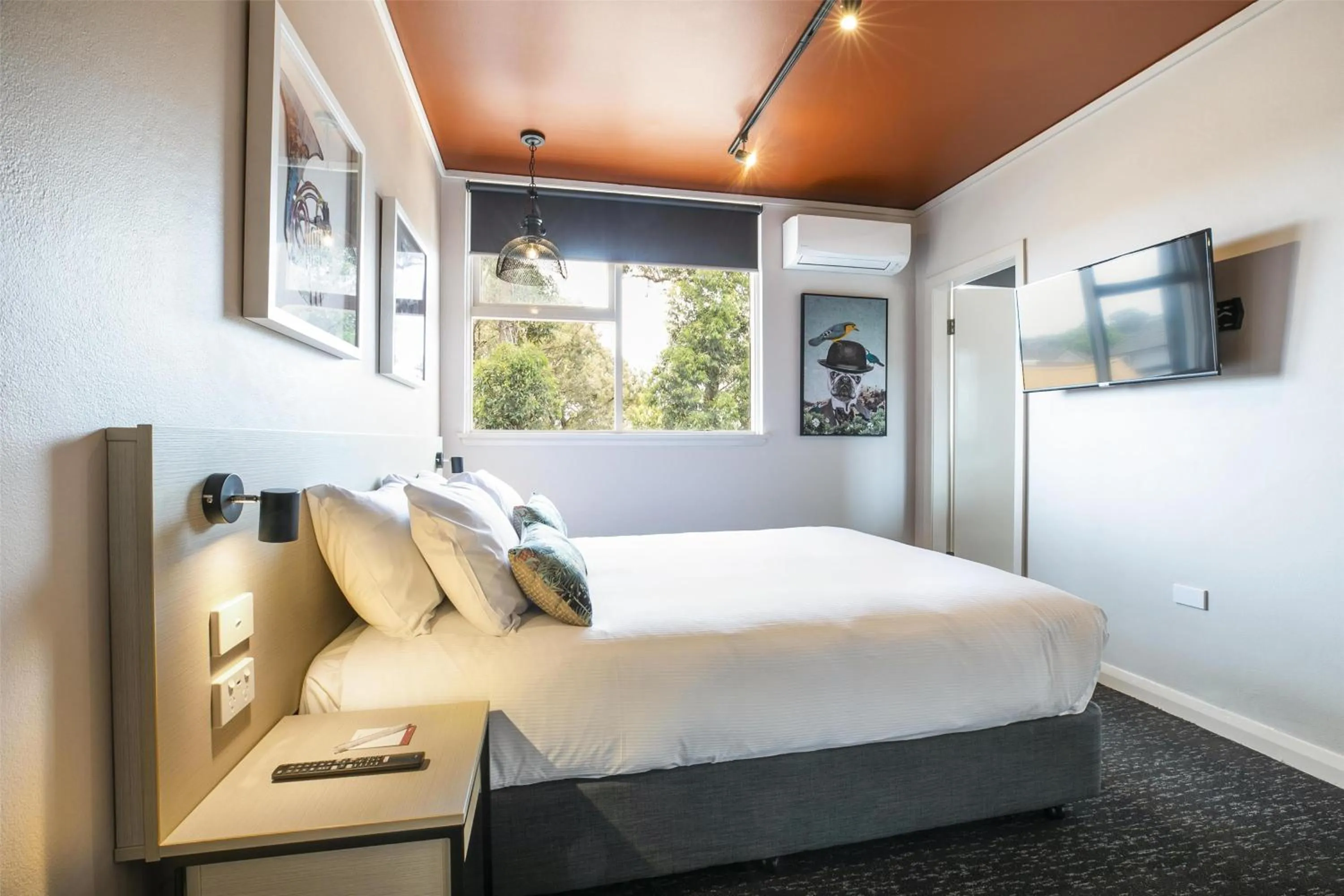 Bedroom, Bed in Nightcap at Fairfield