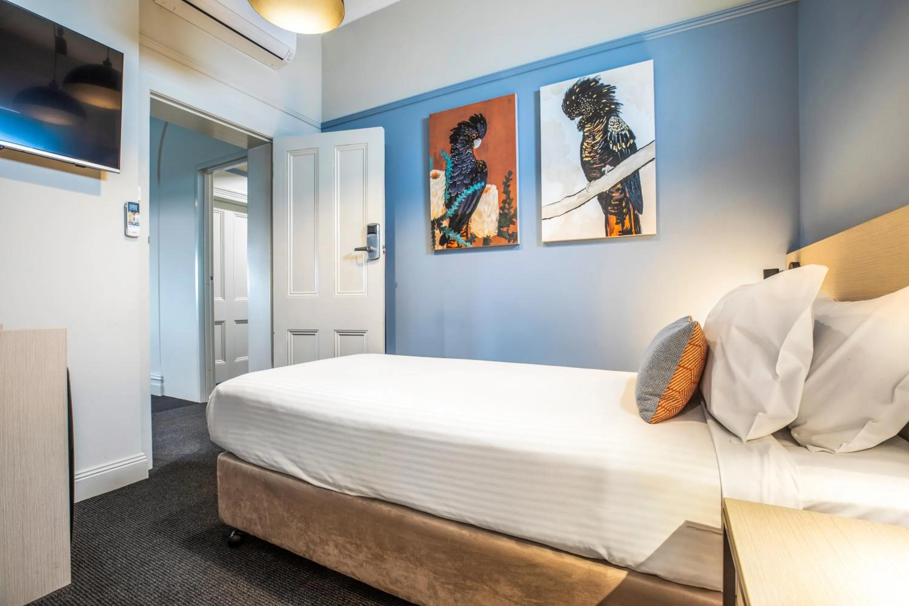 Photo of the whole room, Bed in Nightcap at Federal Hotel Mt Gambier