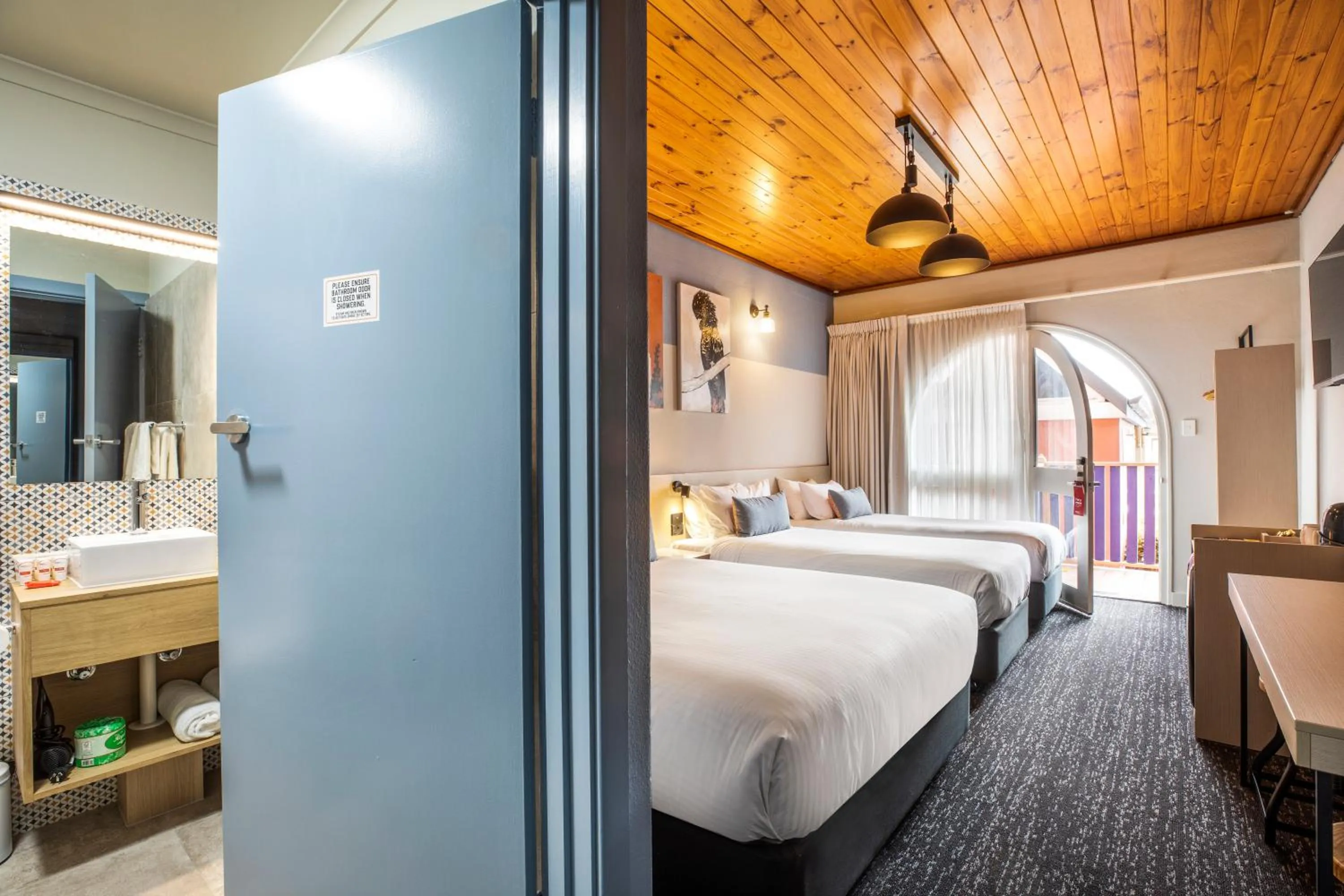 Photo of the whole room, Bed in Nightcap at Federal Hotel Mt Gambier