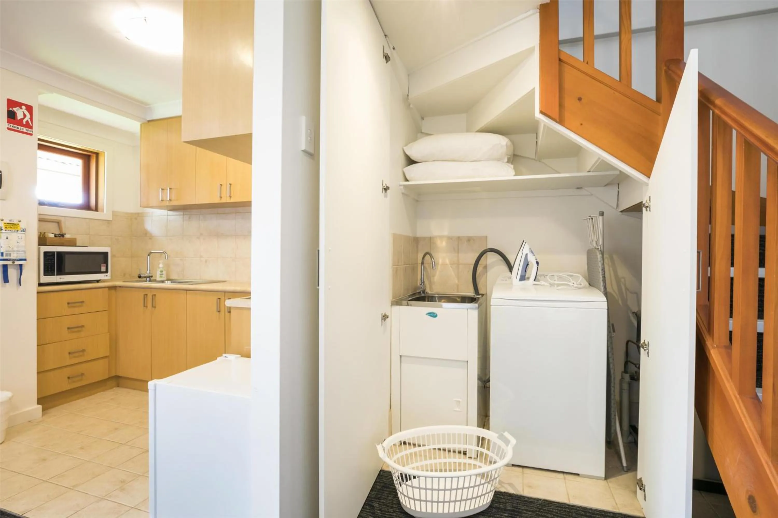 Kitchen or kitchenette in Nightcap at the Ship Inn