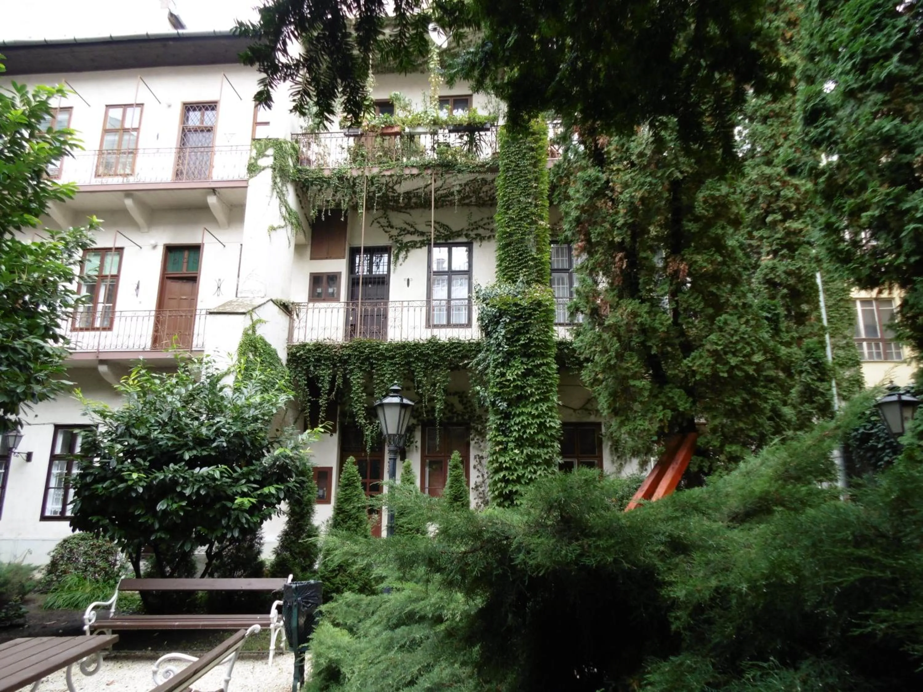 Property building in Casa Nora