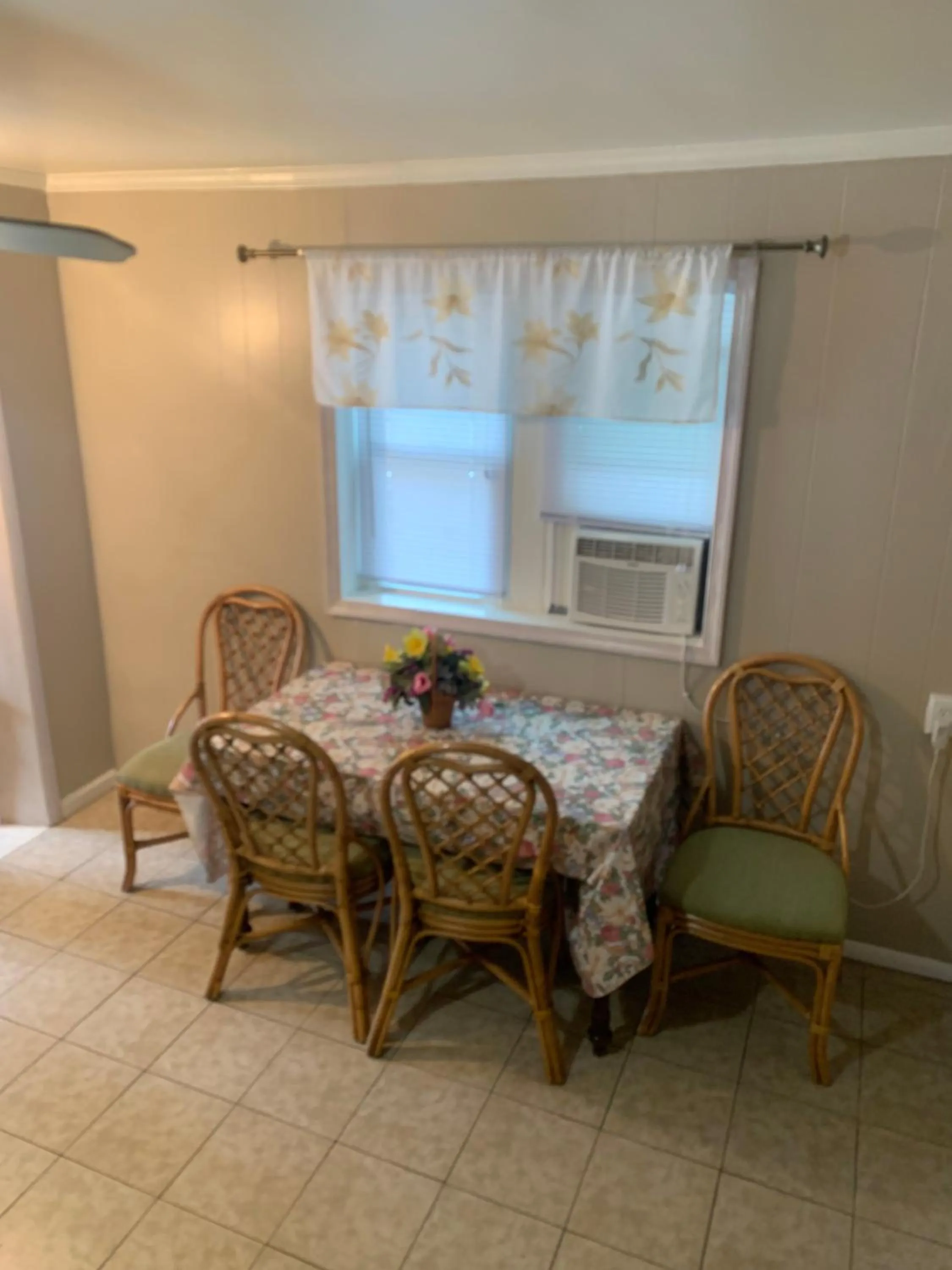Dining area in ELIS APARTMENT