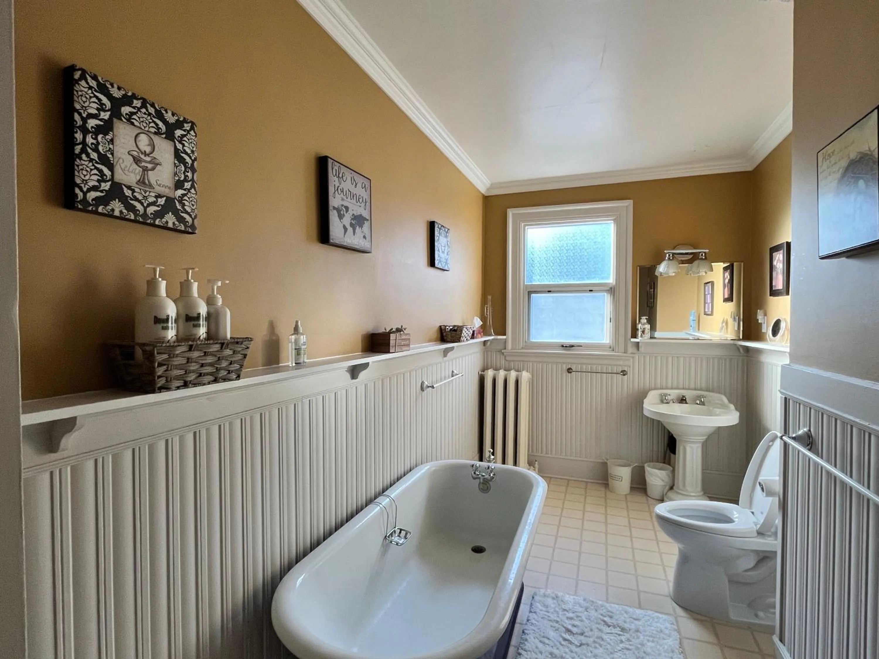 Bathroom in Stirling House