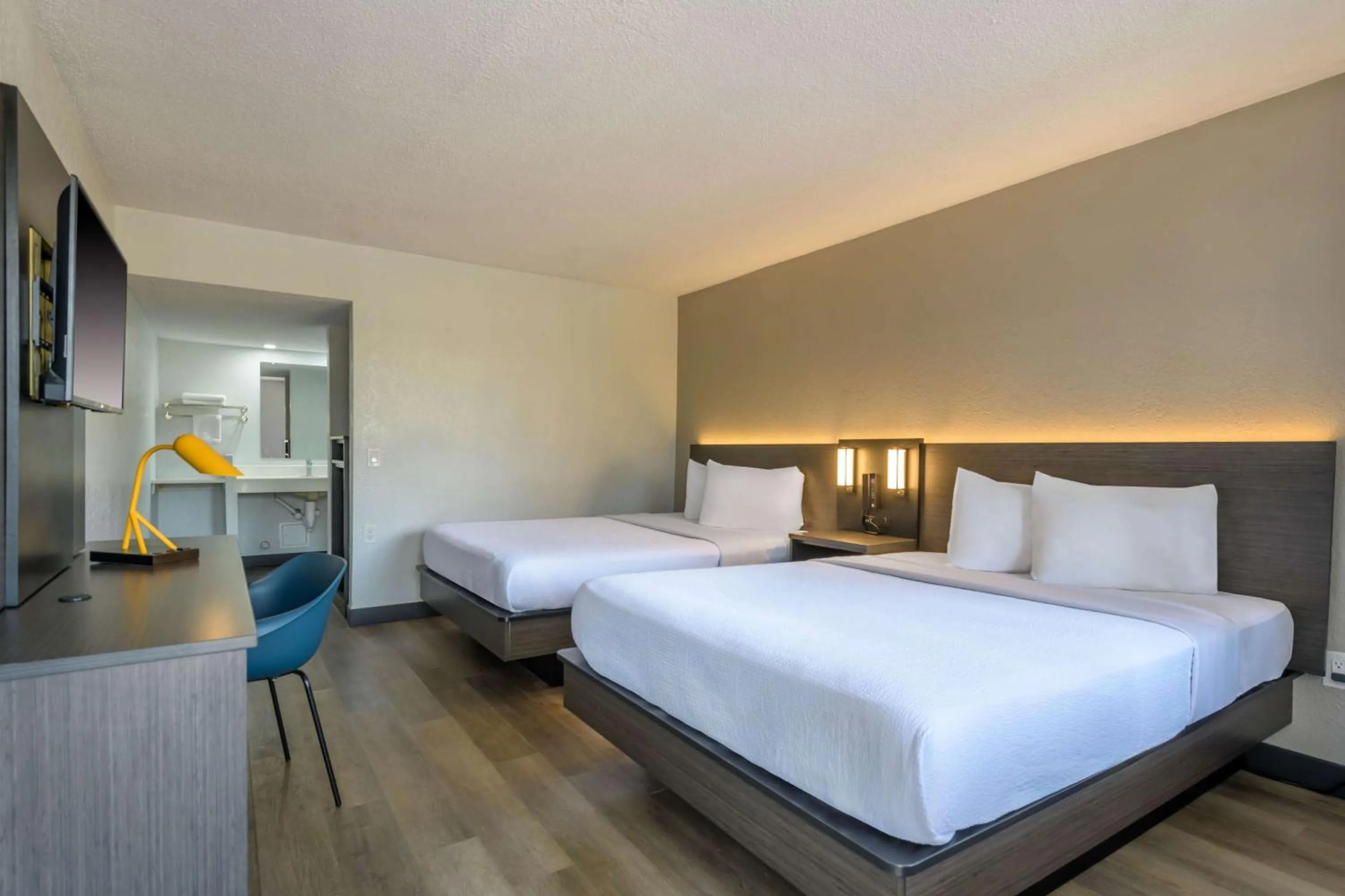 Bedroom, Bed in Motel 6-Ocala, FL - Conference Center