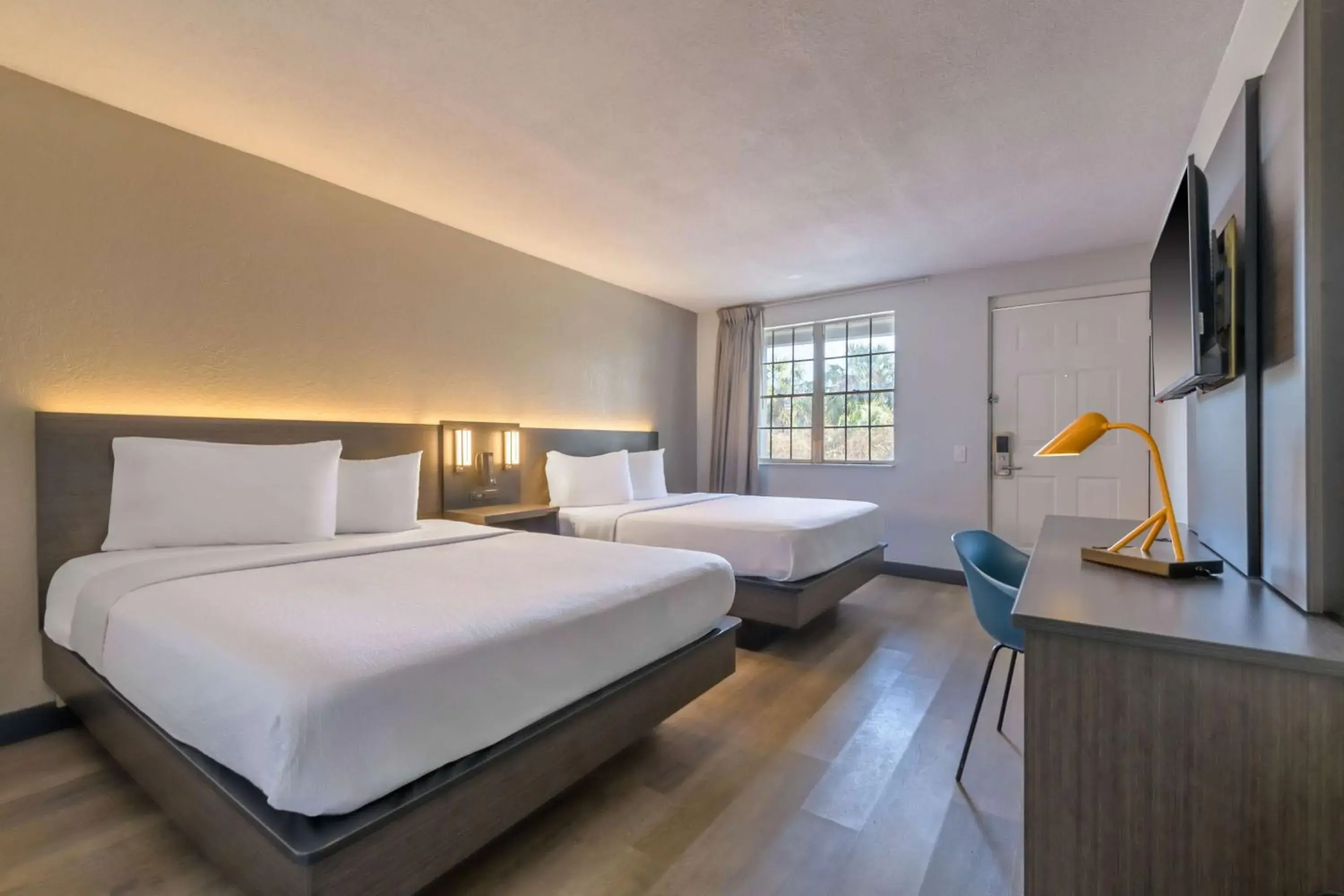 Queen Room with Two Queen Beds - Disability Access - Roll In Shower in Motel 6-Ocala, FL - Conference Center Queen Room with Two Queen Beds - Disability Access - Roll In Shower in Motel 6-Ocala, FL - Conference Center